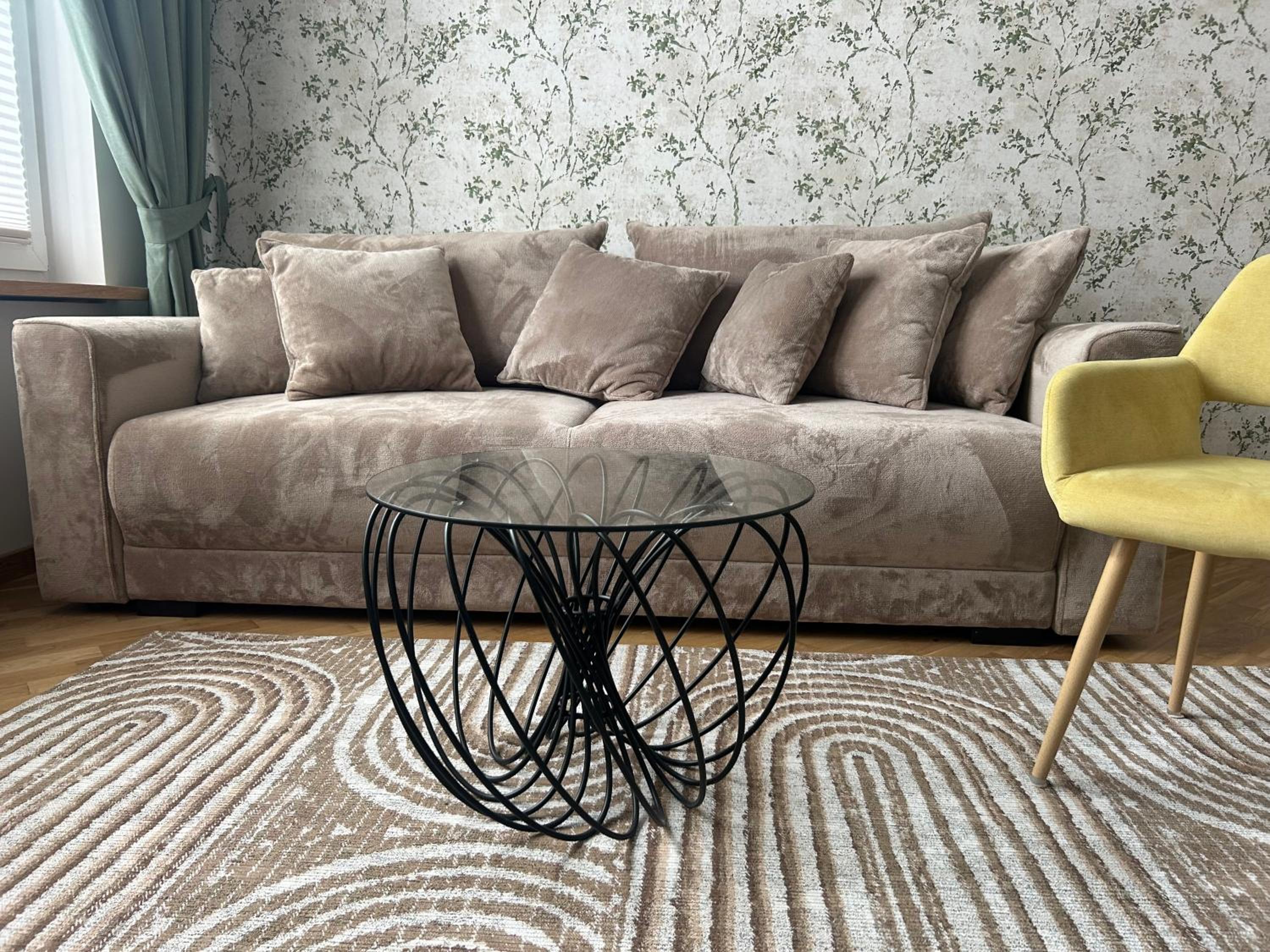 Vintage Kalwaryjska Apartment Images