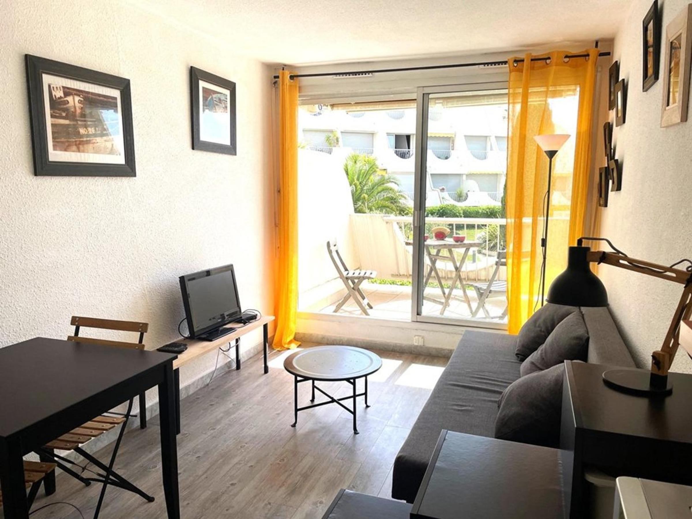 Studio La Grande-Motte 2 pers. - Plage, Piscine, Terrasse, Parking Proche - FR-1-790-29 Images