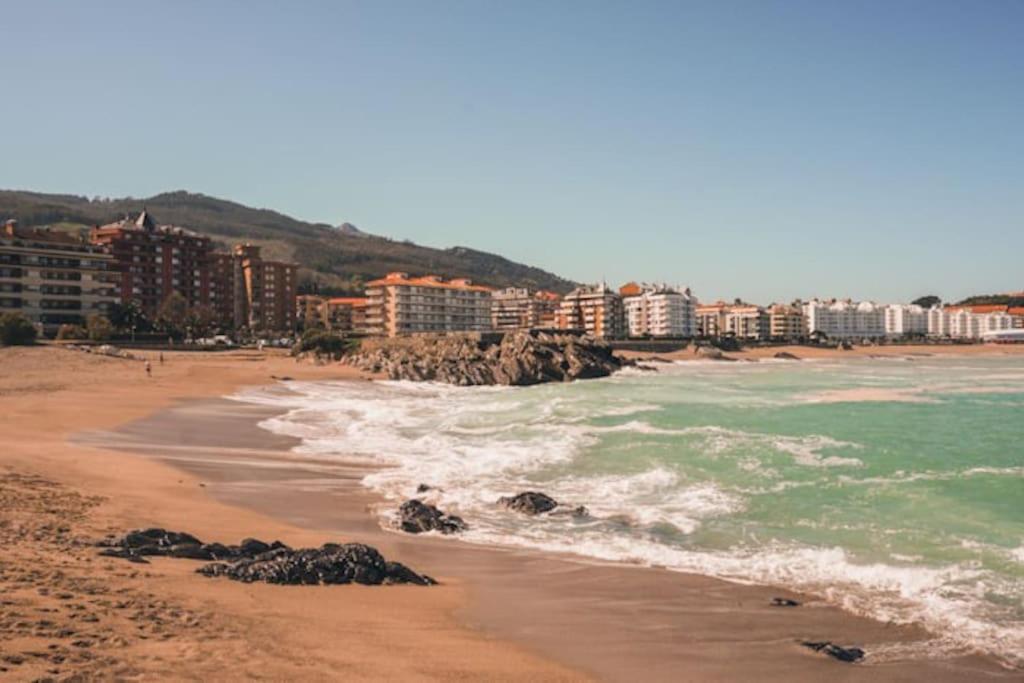 Maravilloso piso cerca del mar Images