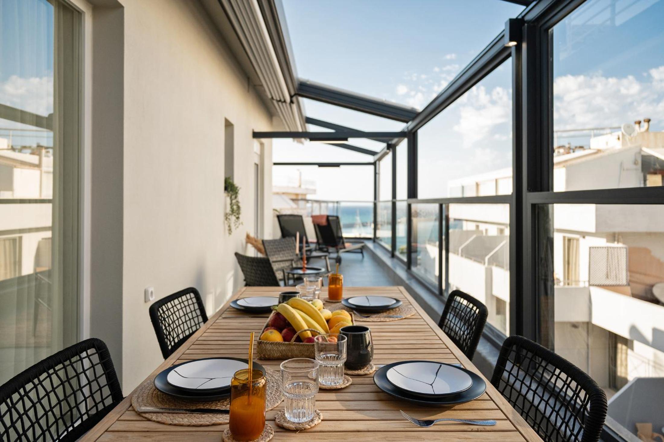 L' Horizon Luxury Living by 8essentially Images