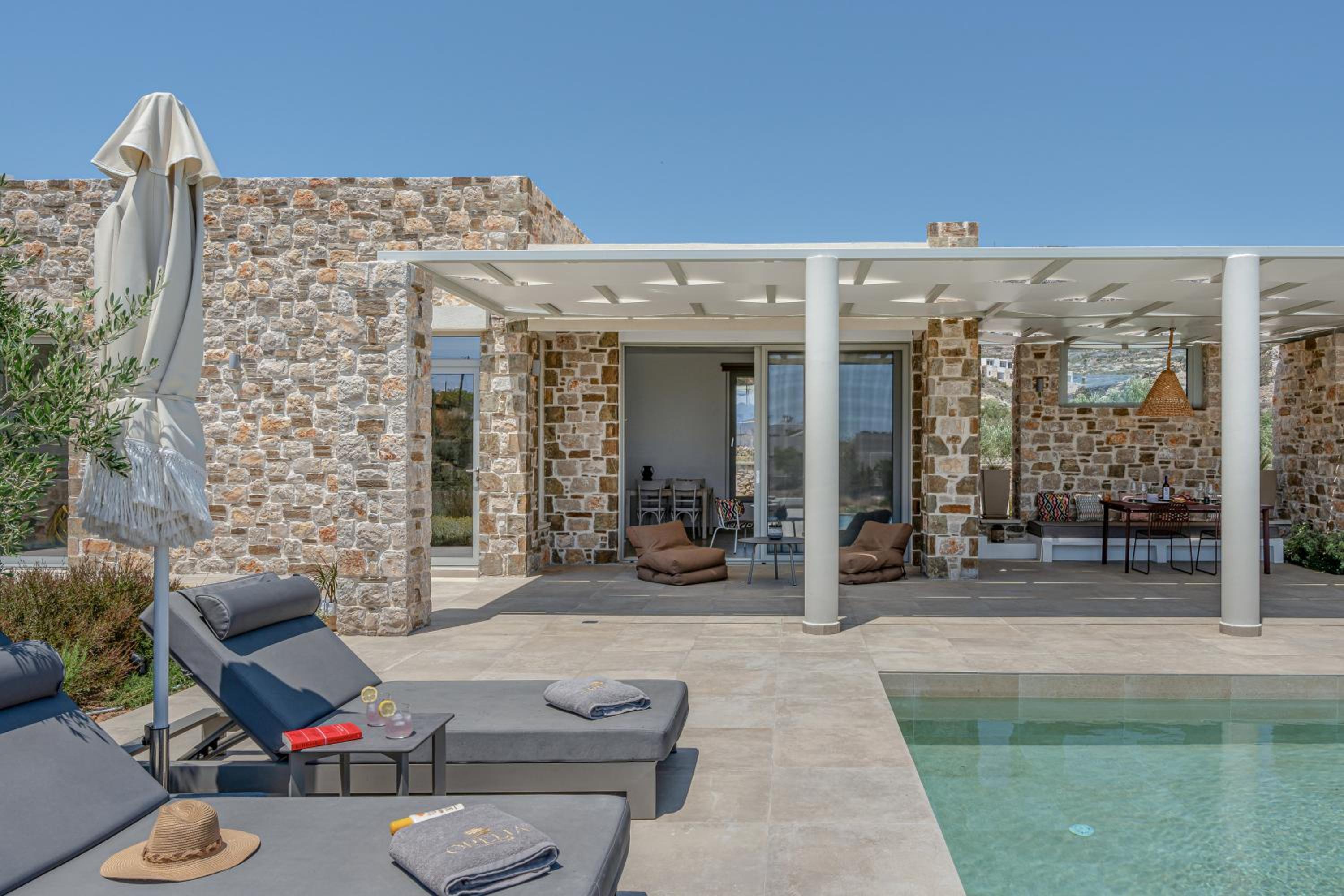 Orelia Luxury Superior Villa Images