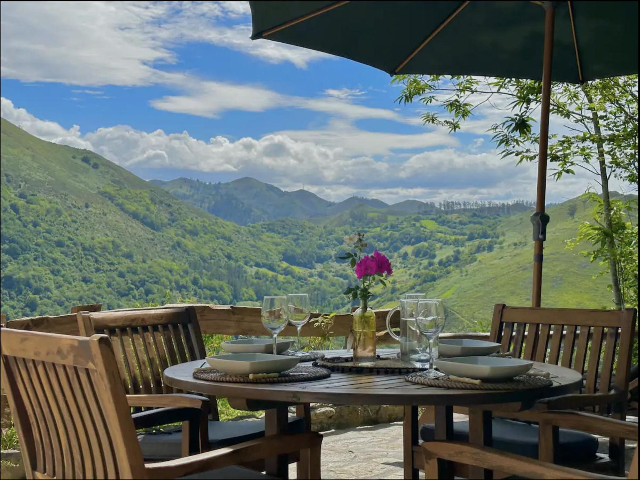CANGAS DE ONIS RURAL HOUSE WITH VIEWs Images