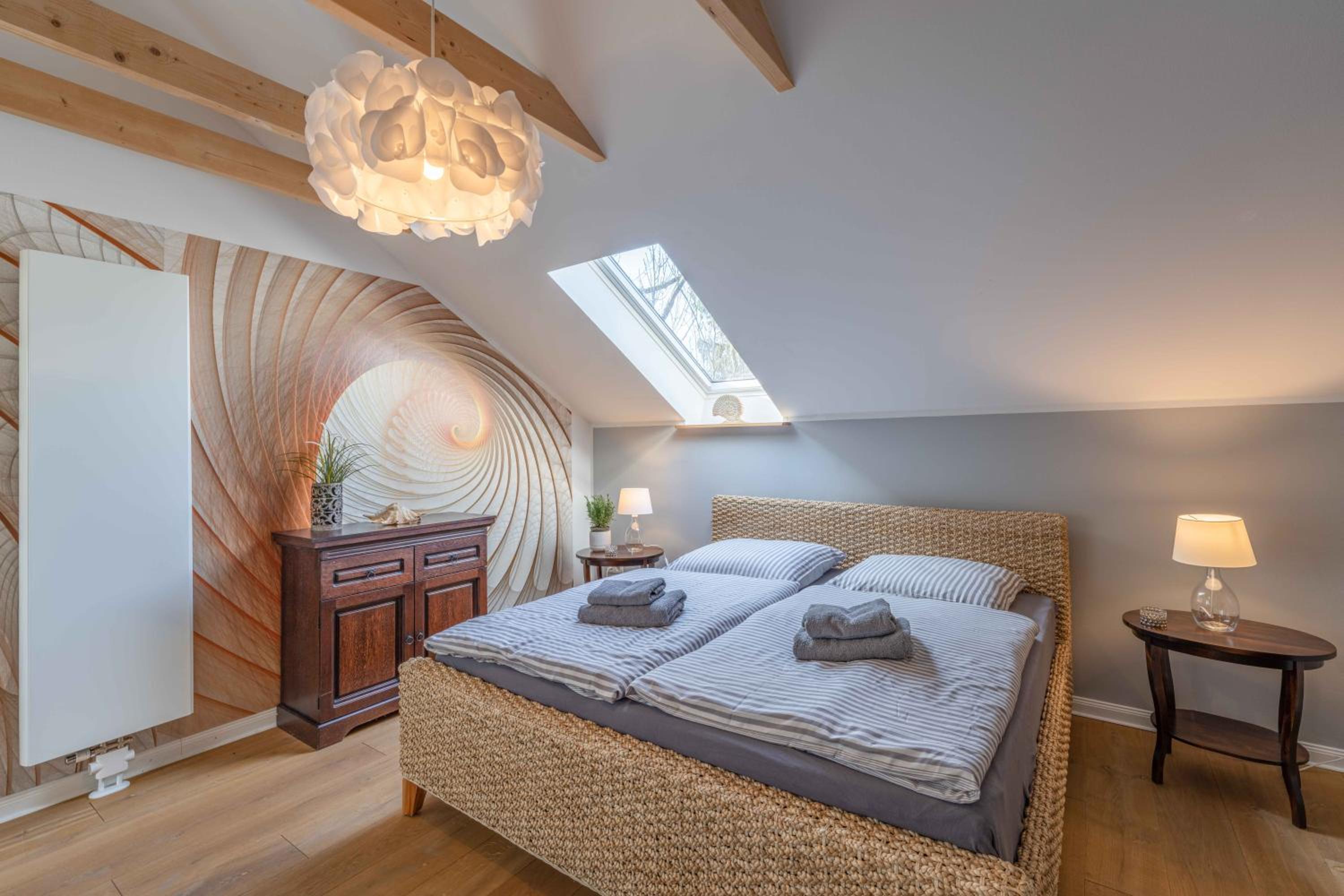 SEASIDE APARTMENTS - LIGHTHOUSE LOFt Images
