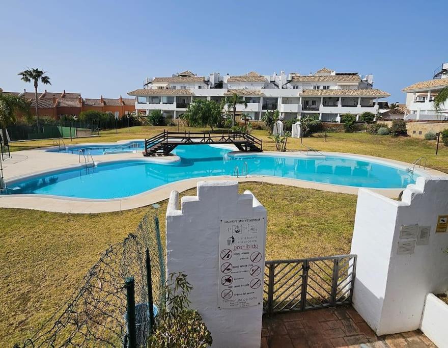 Apartamento en Benalmádena, con vista al mar Images