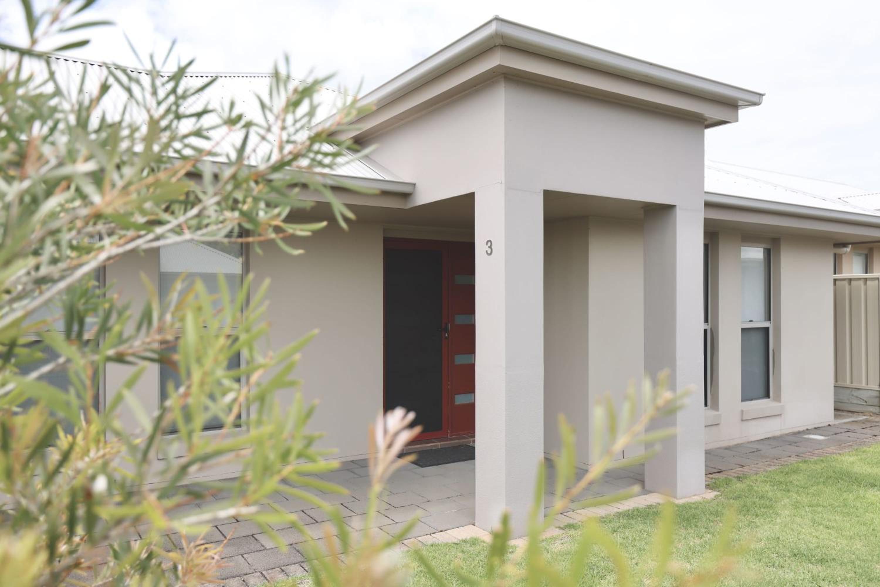 Guichen Villa 3 - Wi-Fi Pets welcome outside