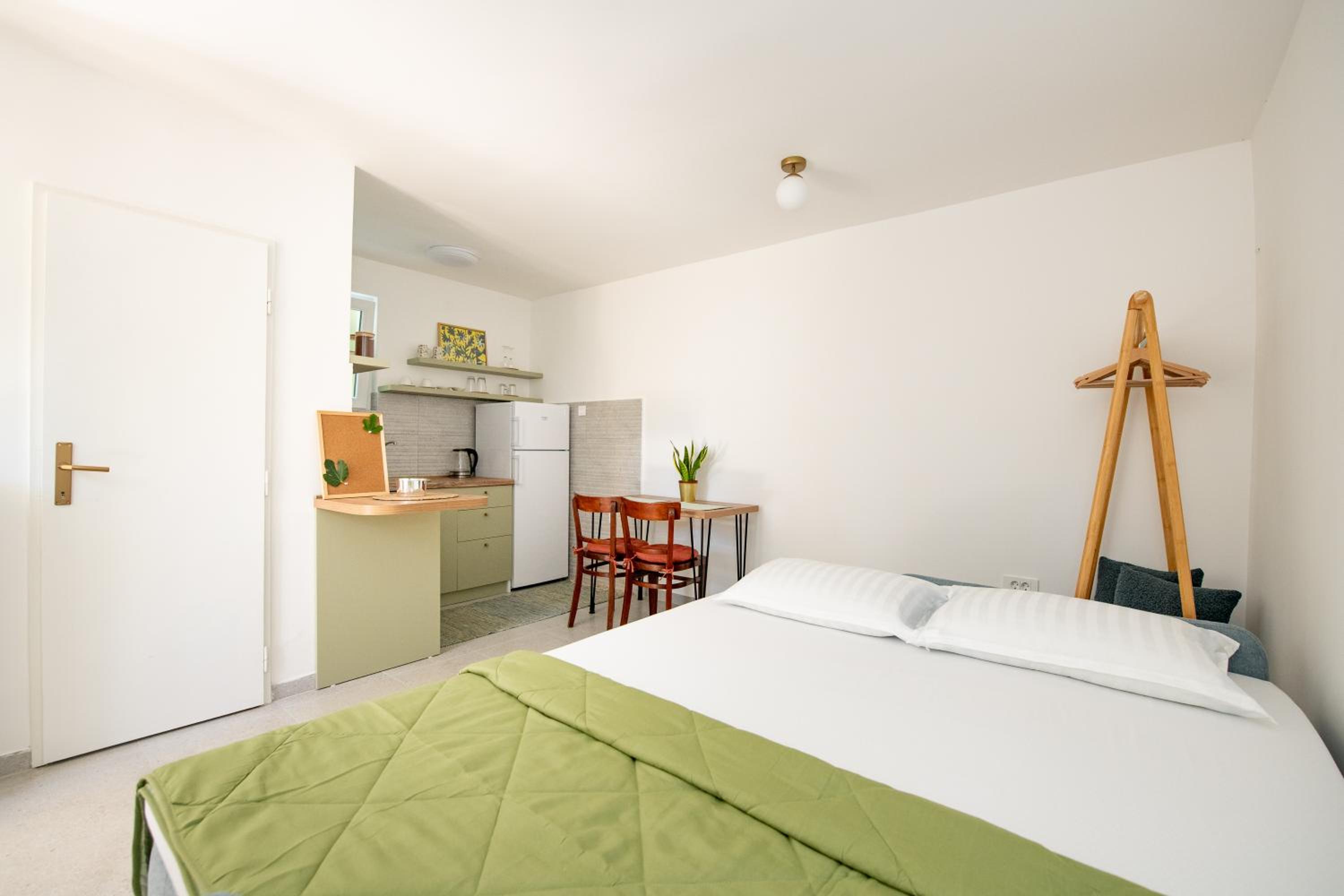 Apartment Green Retreat Images