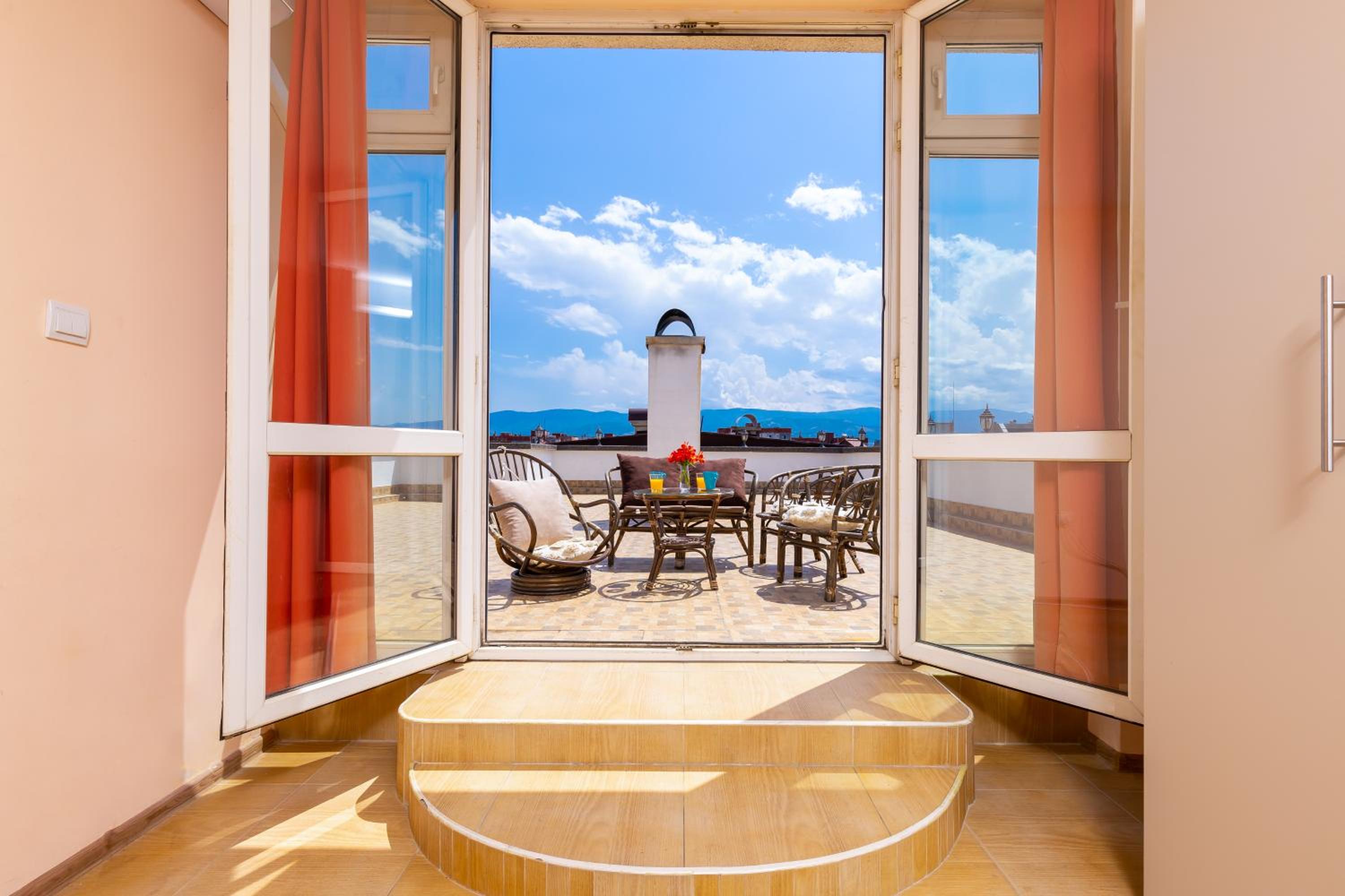 Roof top terrace maisonette Images