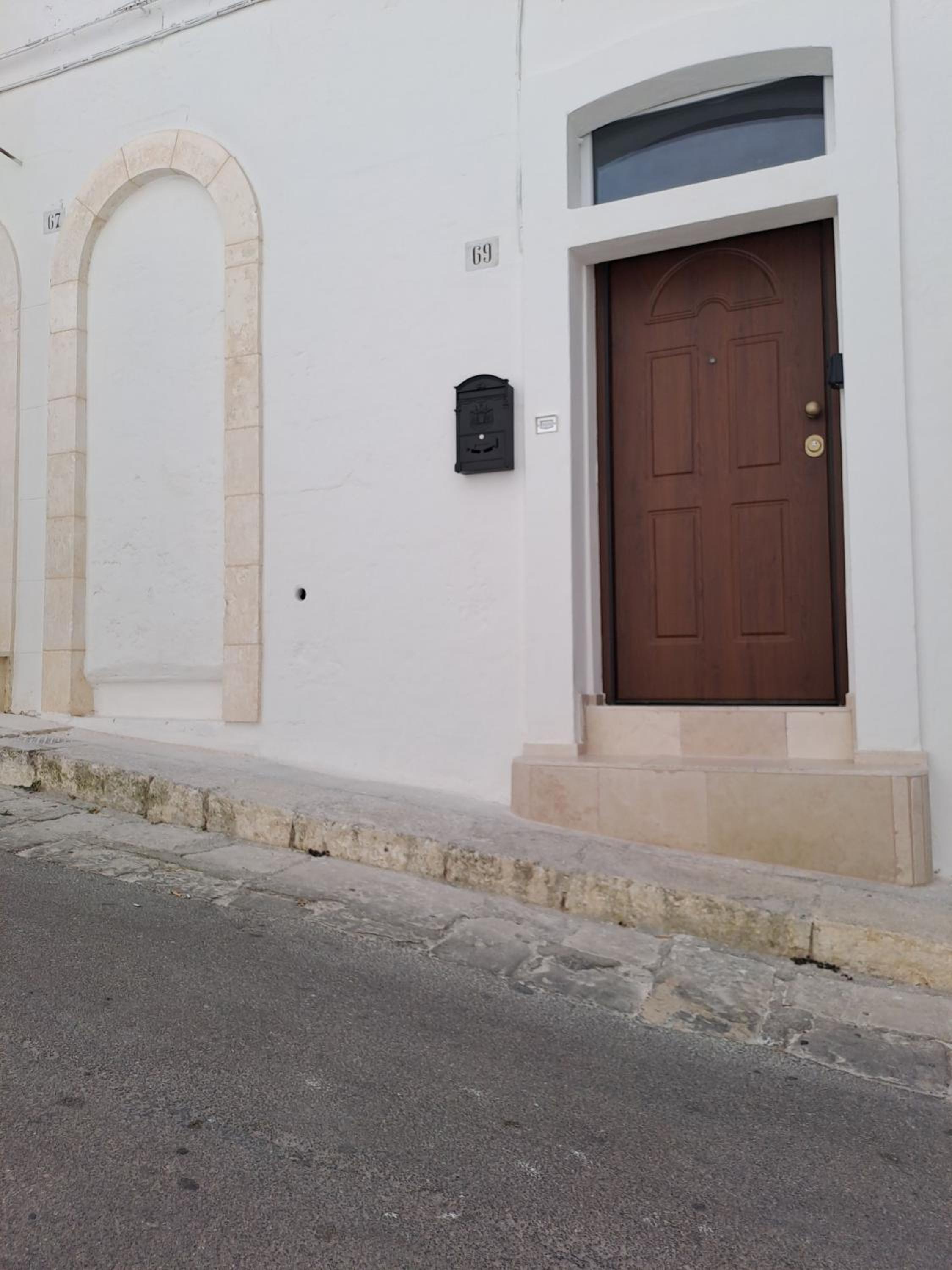 PETRAKIs HOUSE Images