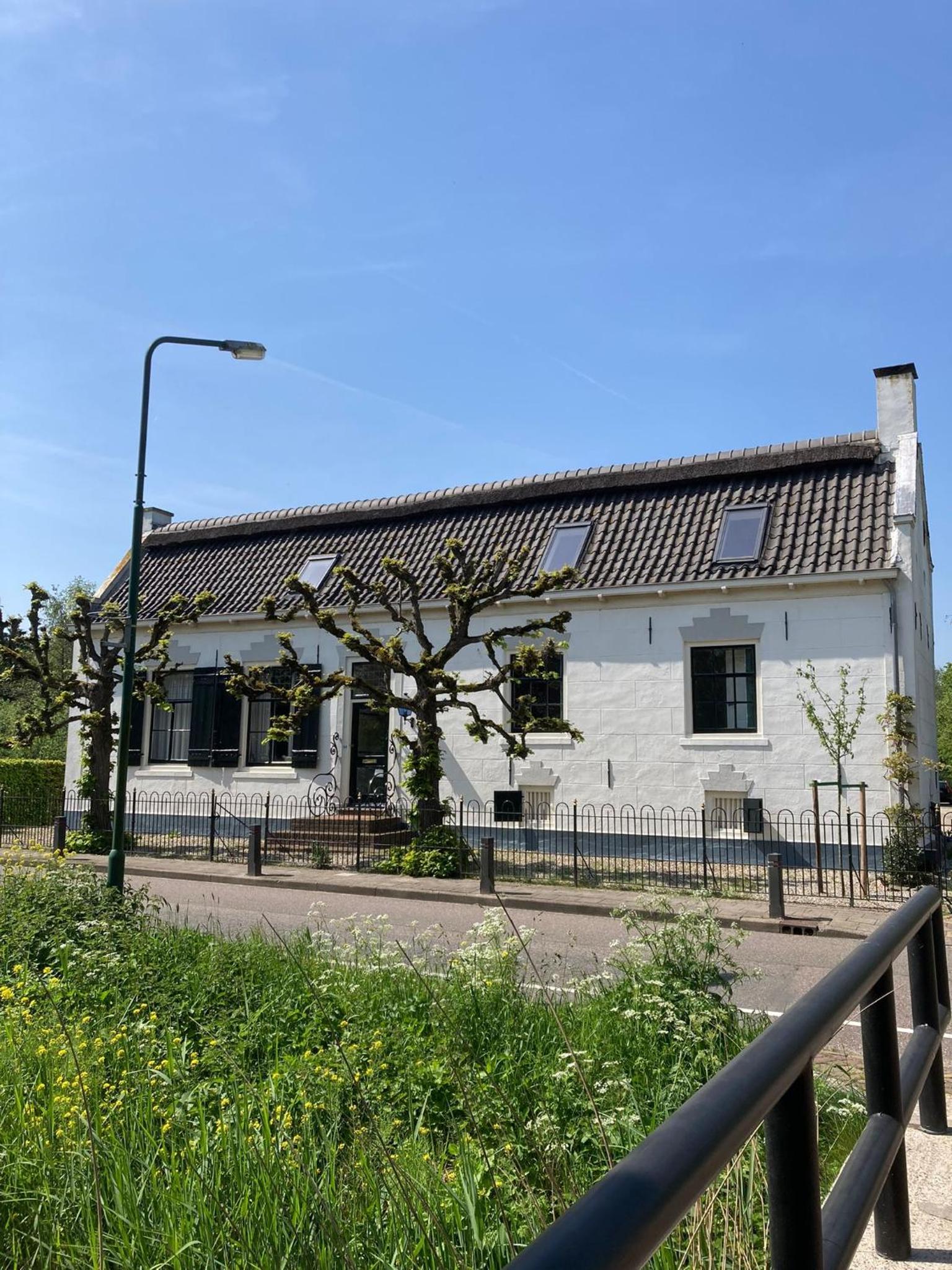 Beautiful renovated Farmhouse Images