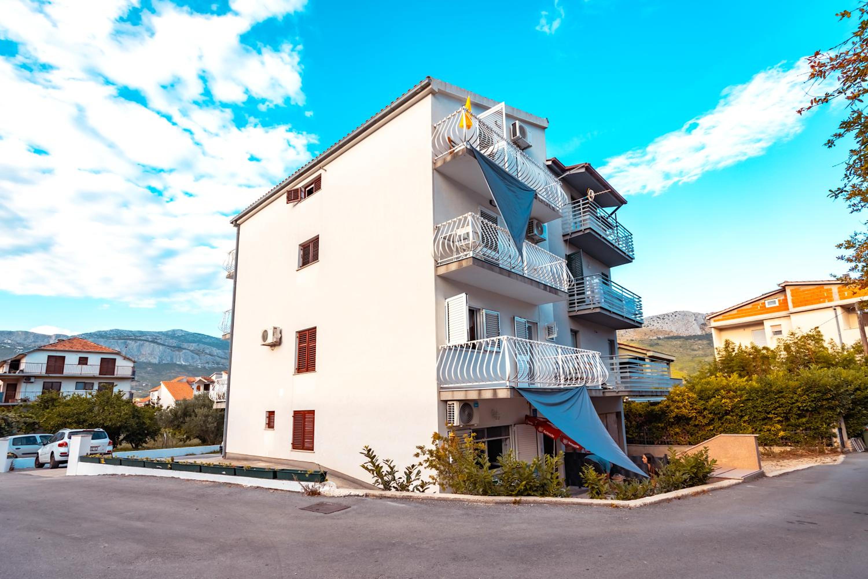 Lana apartments Images