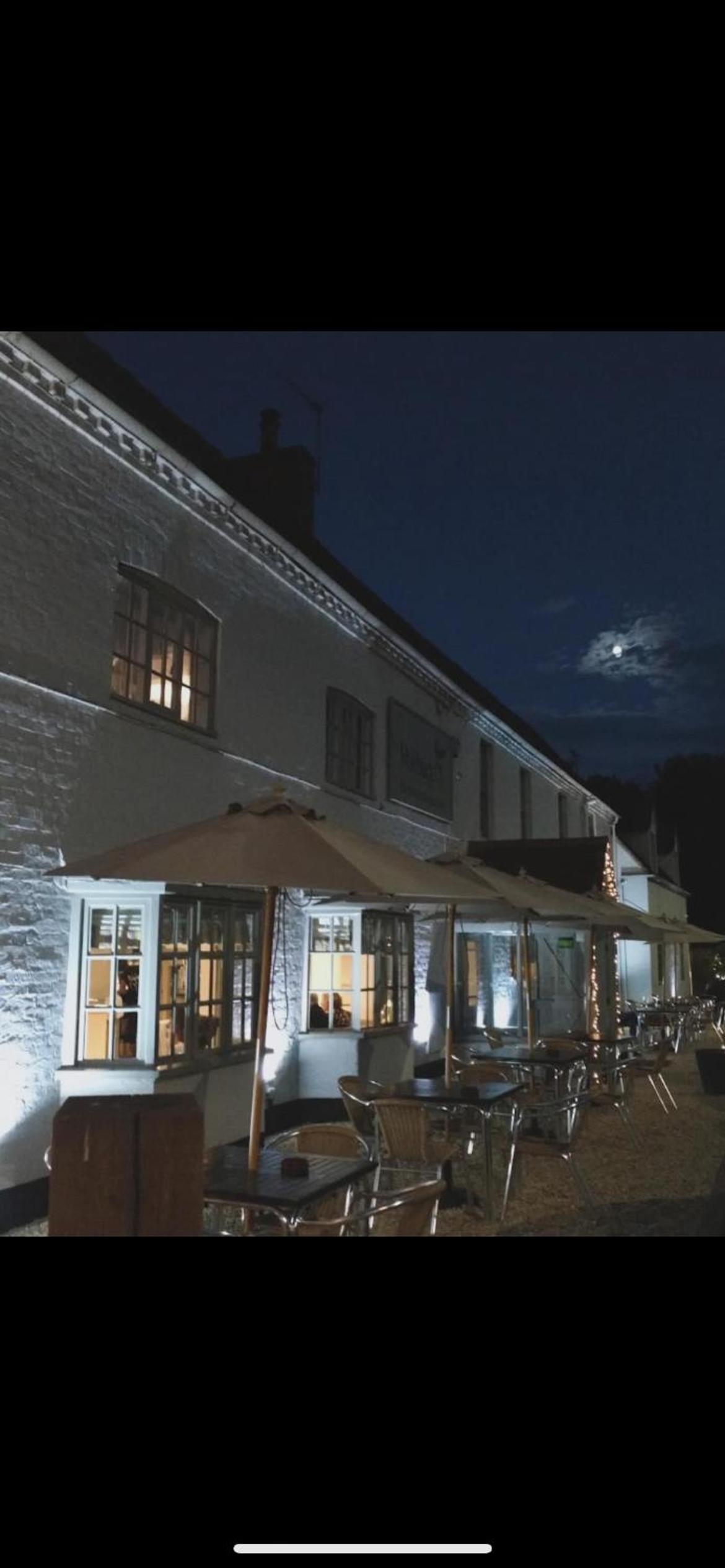 The Roebuck Alcester Images