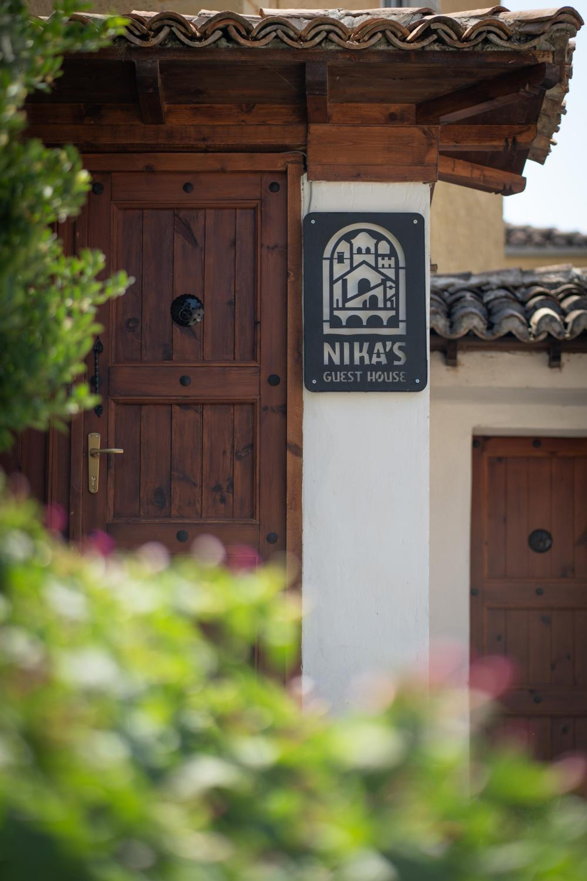 Nika's Guest House Images