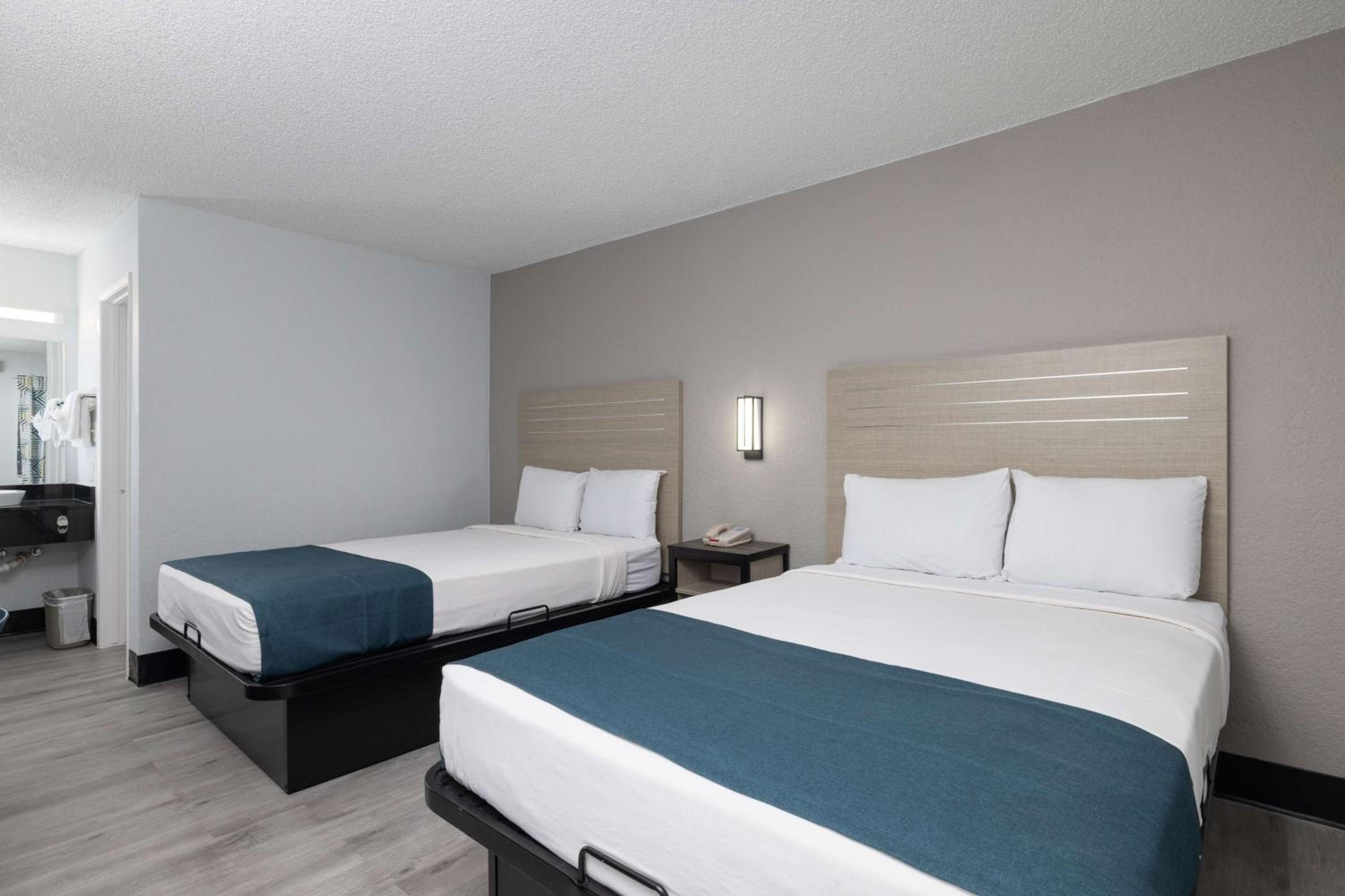 Motel 6-Tempe, AZ - Broadway - ASU
