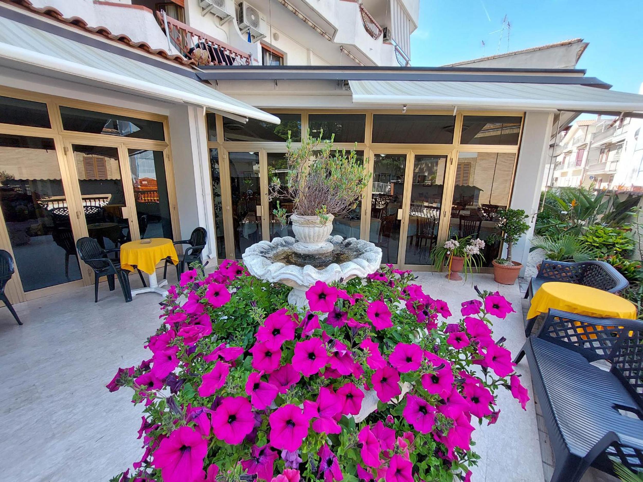 Hotel Nettuno Images