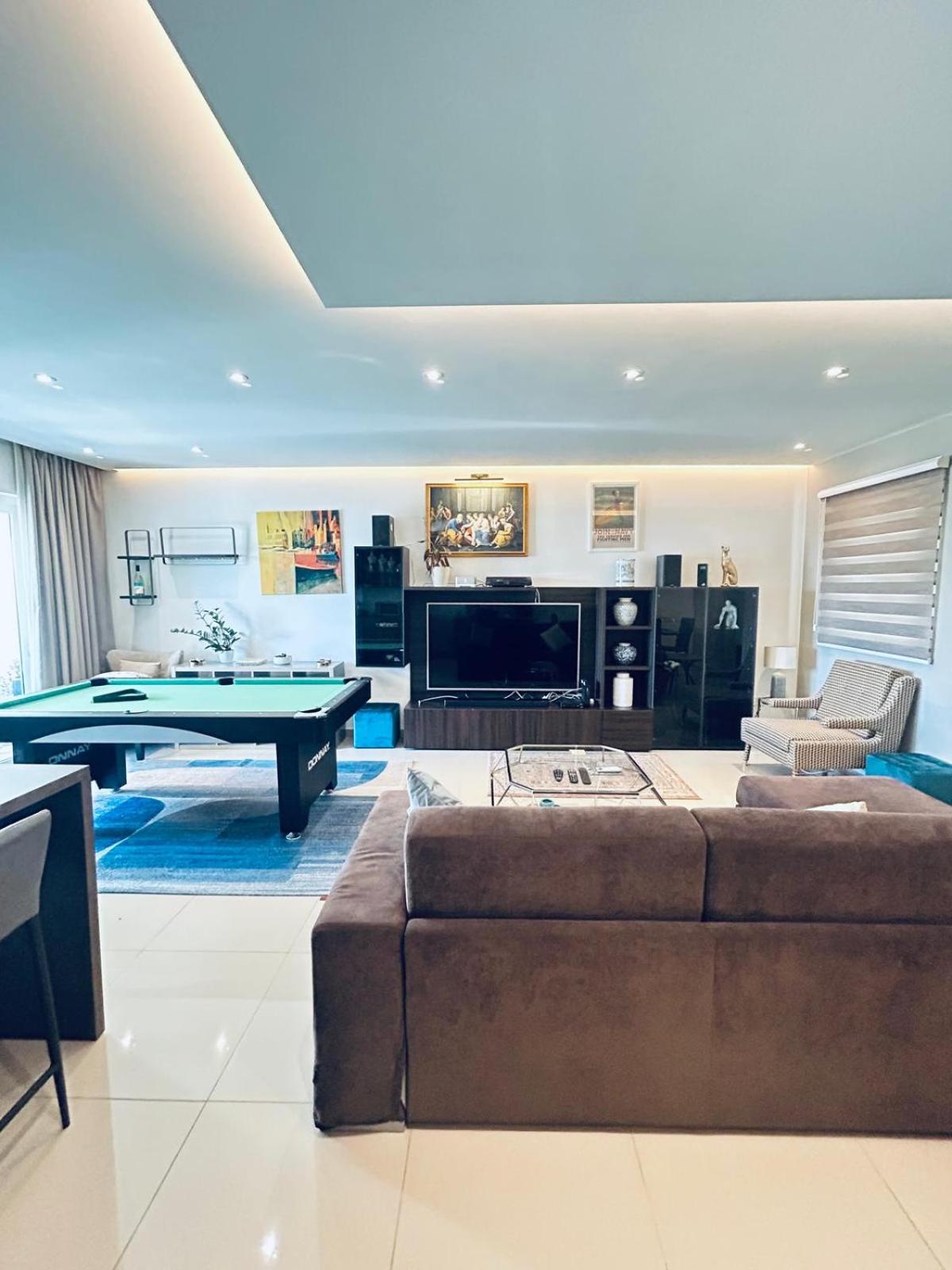 Luxury St Julians two bedroom apartment Images