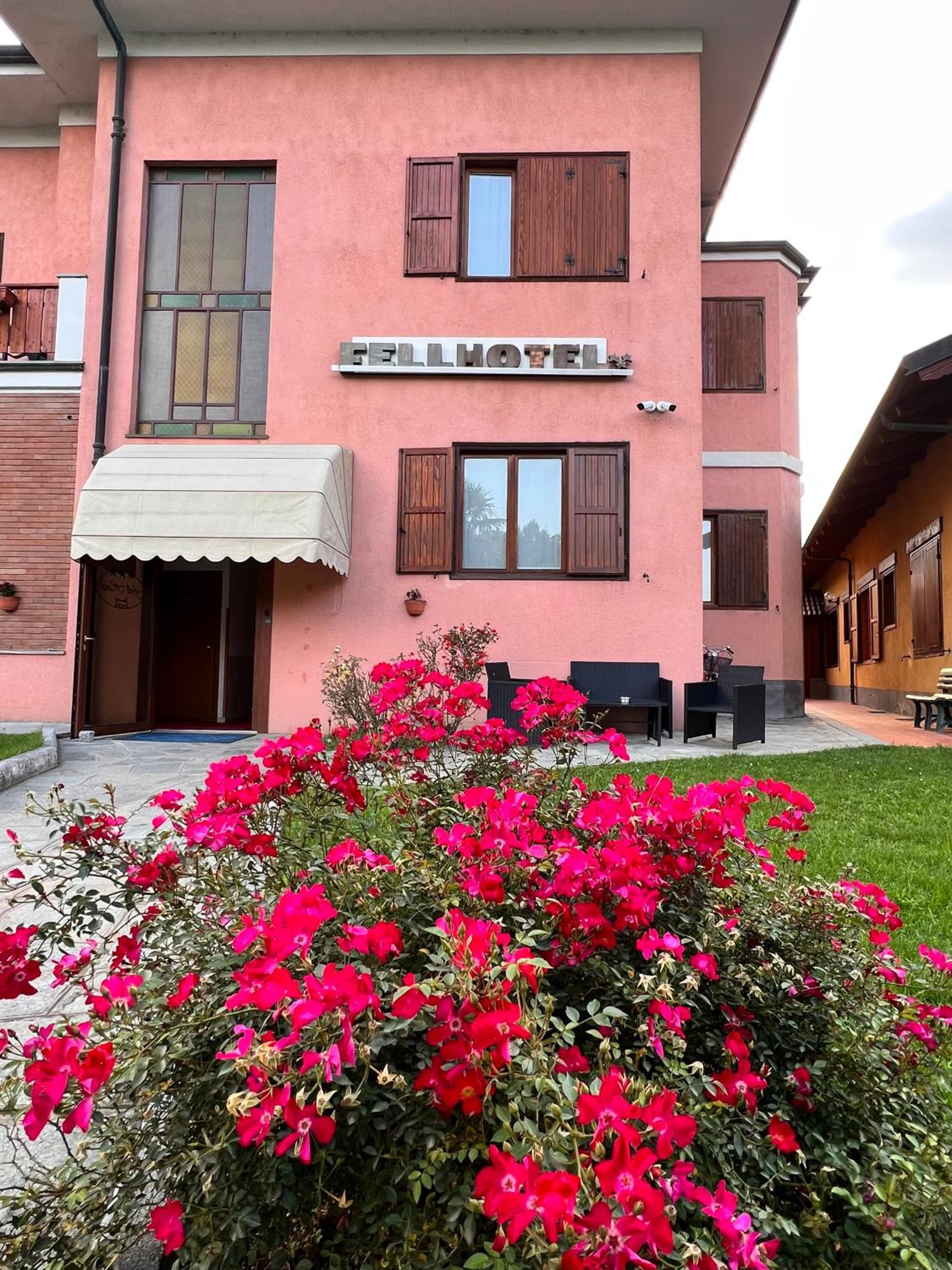 Fell Hotel Images