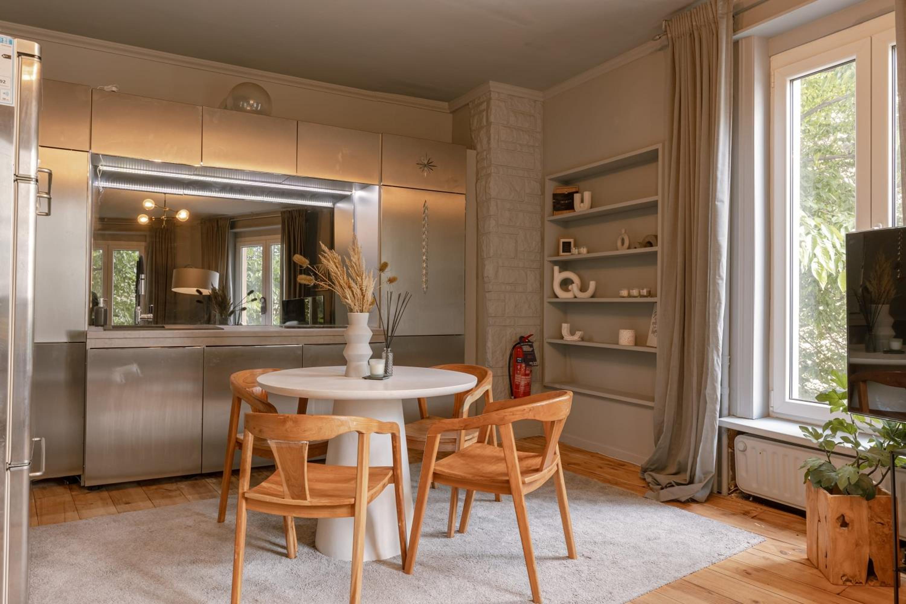 Cozy apartment in center of Antwerp, Pets welcome Images