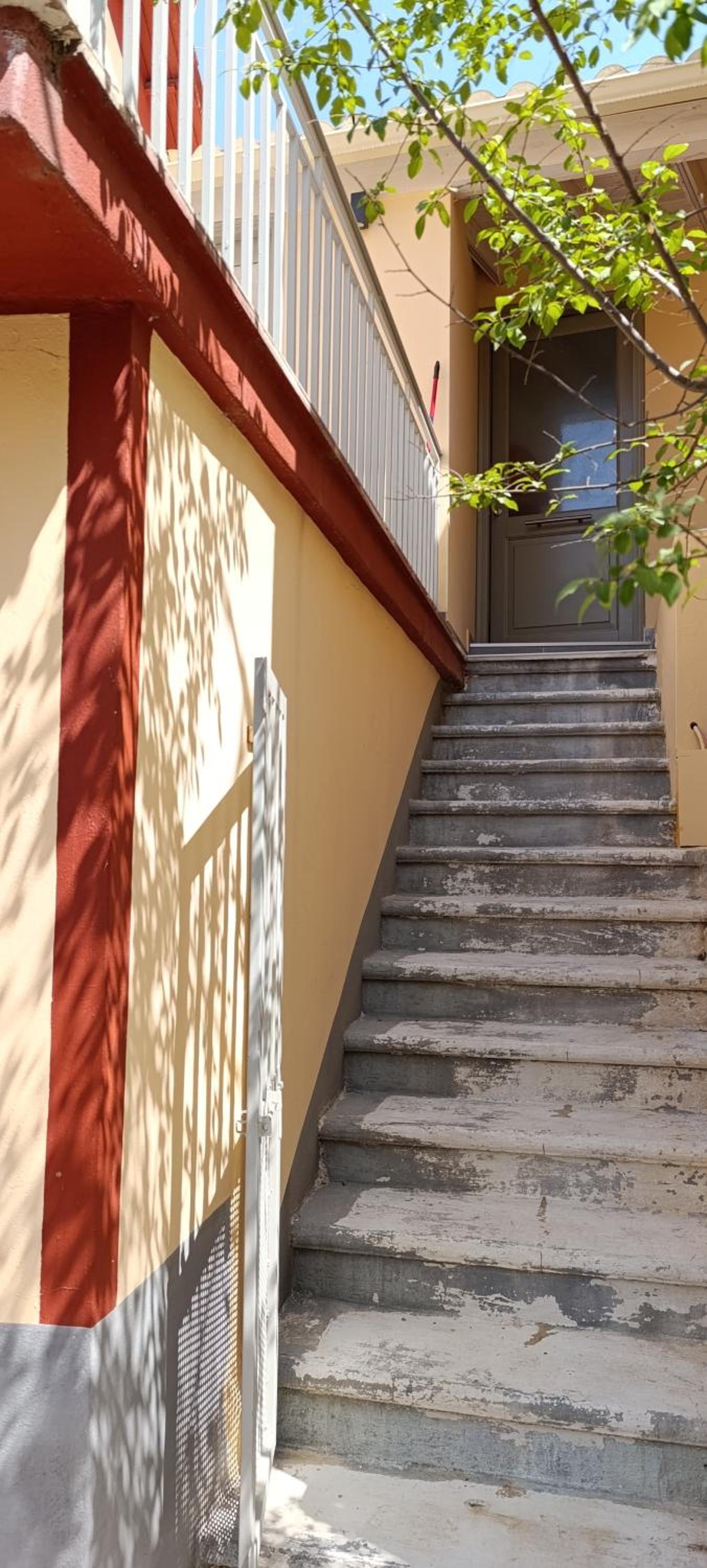 Lais Apartment in the old square of Liapades Images