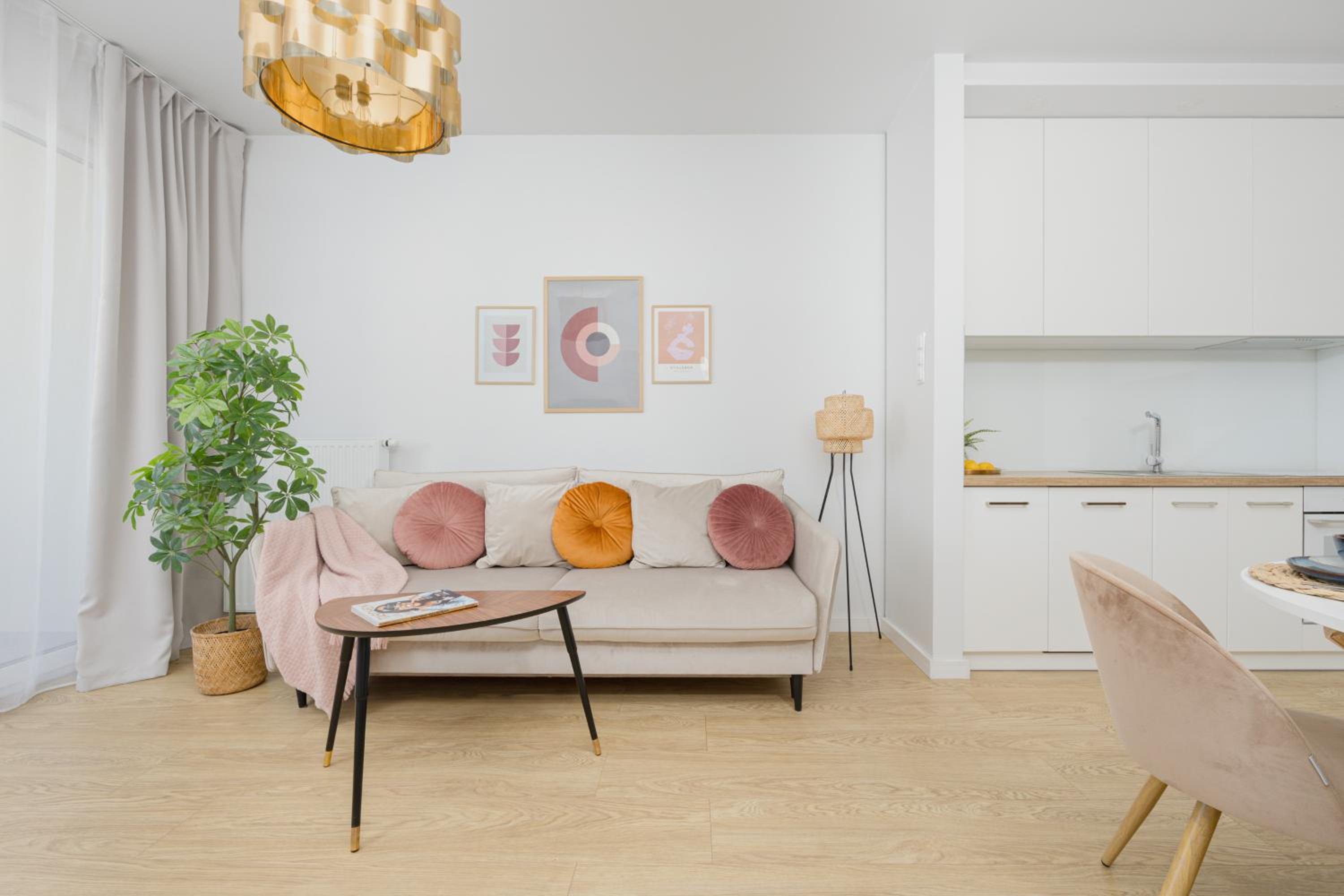 Stylish Glam Apartment Przedpole in Warsaw by Noclegi Renters Images
