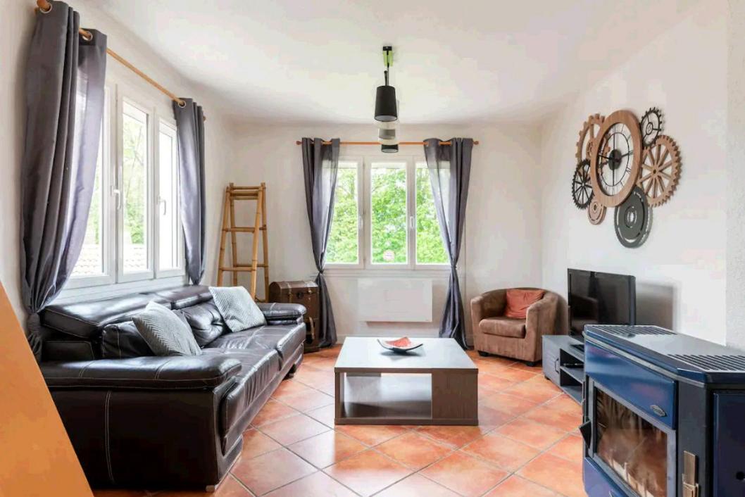 Jolie appart T4 La Zoune avec jardin 8 personnes Images
