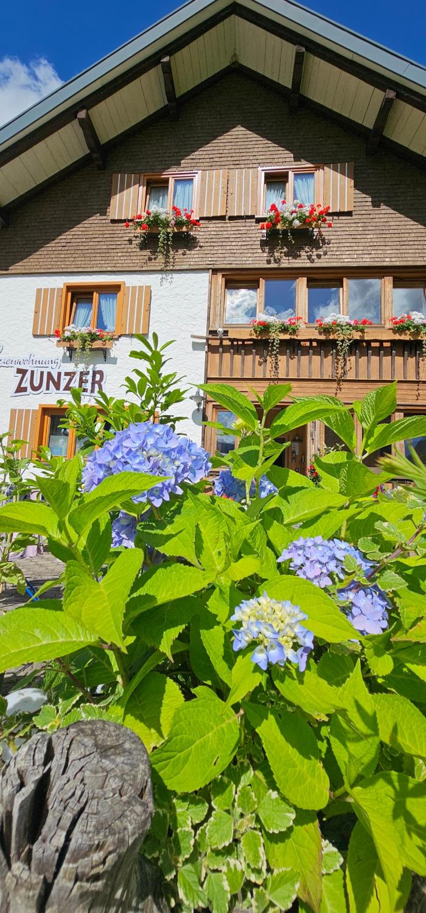 Ferienwohnung Zunzer Images