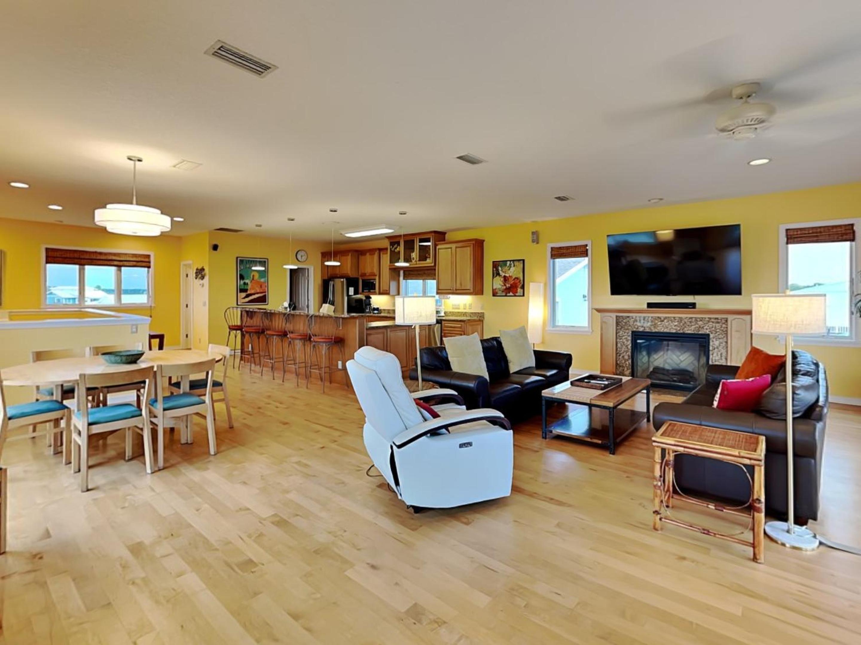 Serenity Now, 4 Bedrooms, Ocean View, Pet Friendly, Sleeps 10, WiFi Images