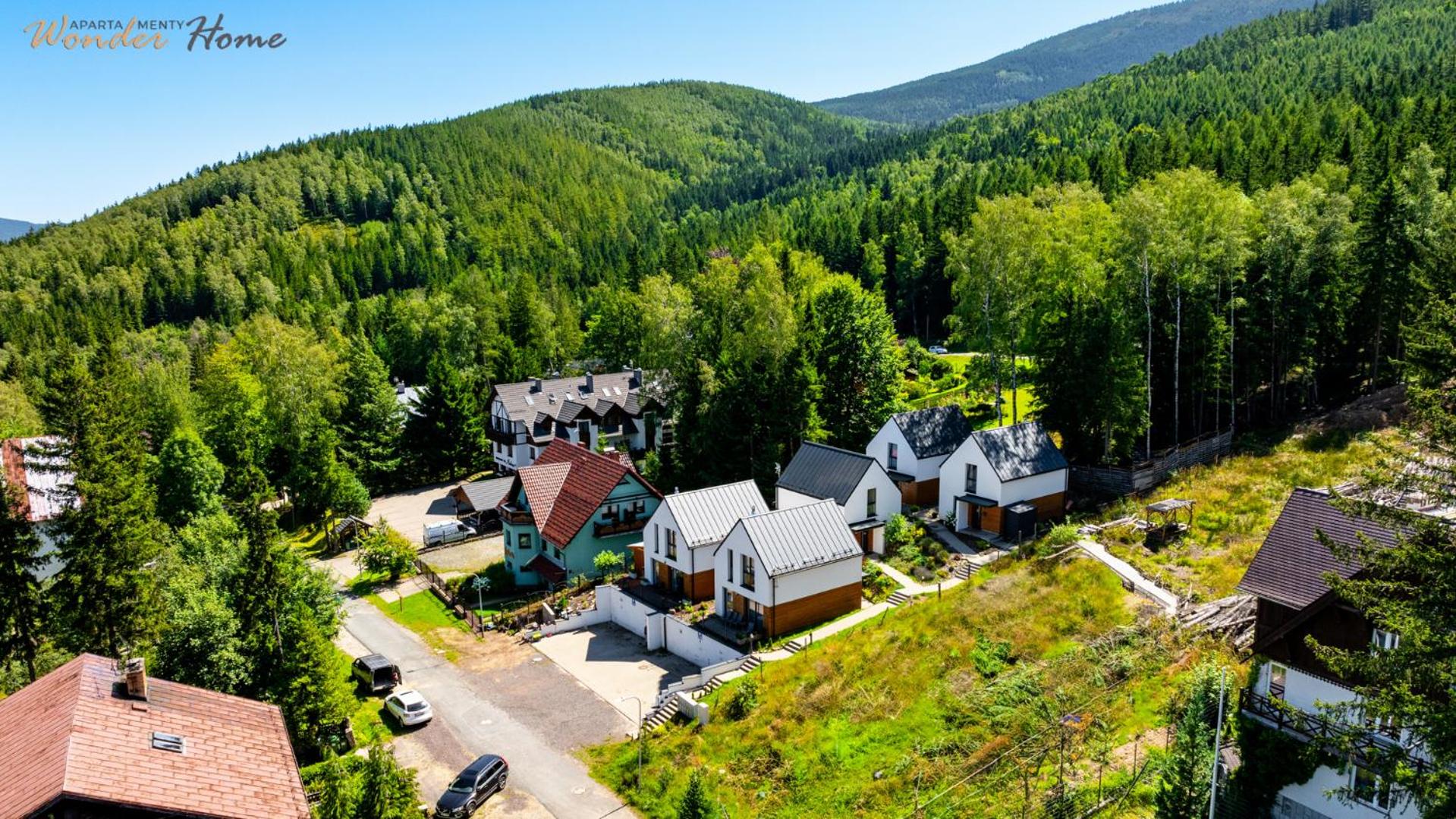 Wonder Home - Domki górskie wolnostojące z prywatnymi tarasami - zielona okolica Images