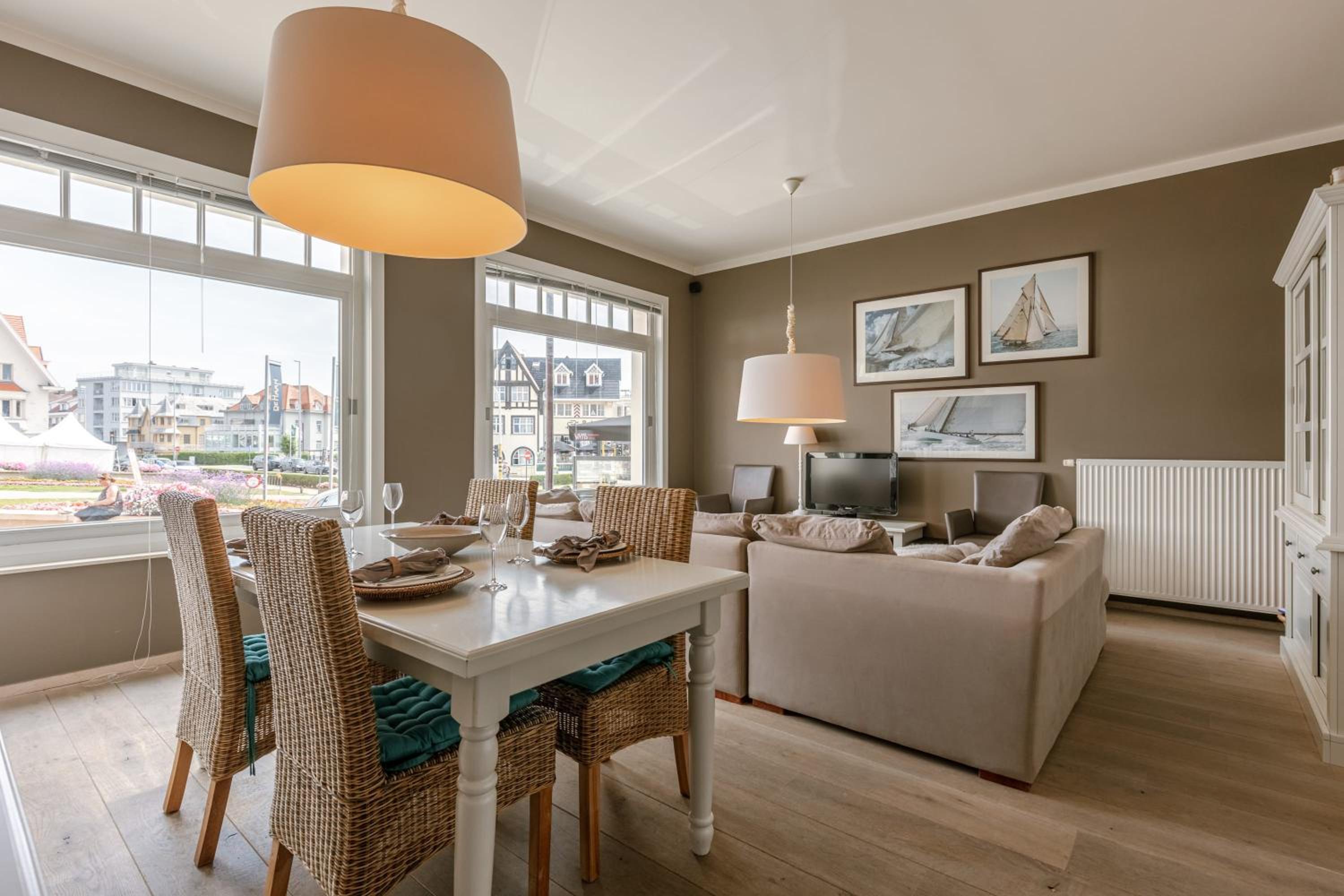 Spacious apartment near the beach in De Haan Images