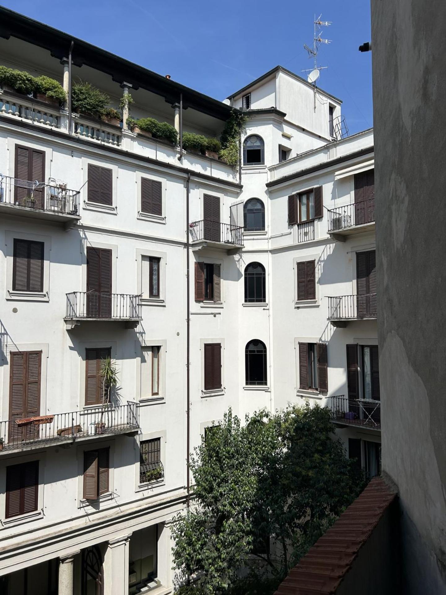 La Reggia Images