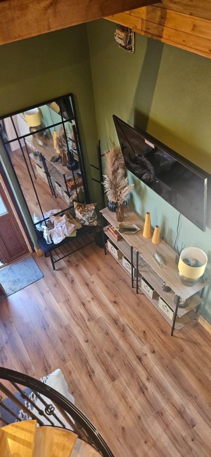 Mount Bolton Loft House Images