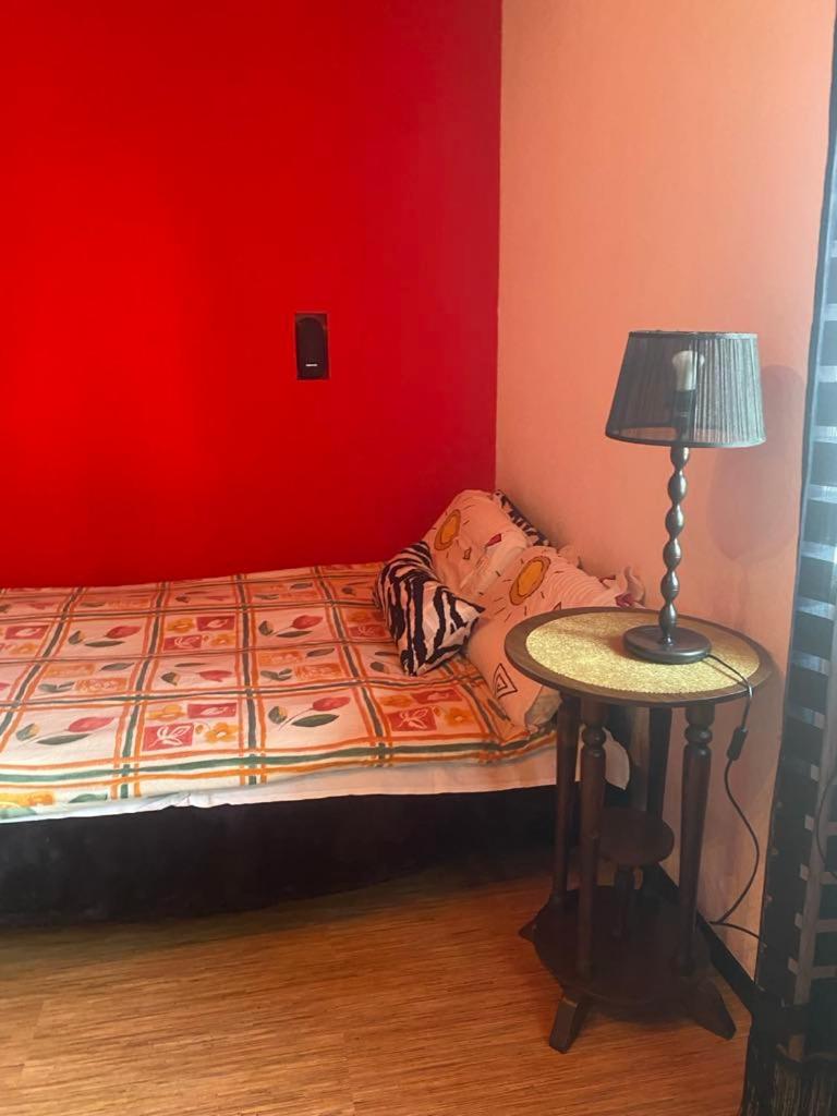 Romantic apartment in red Images