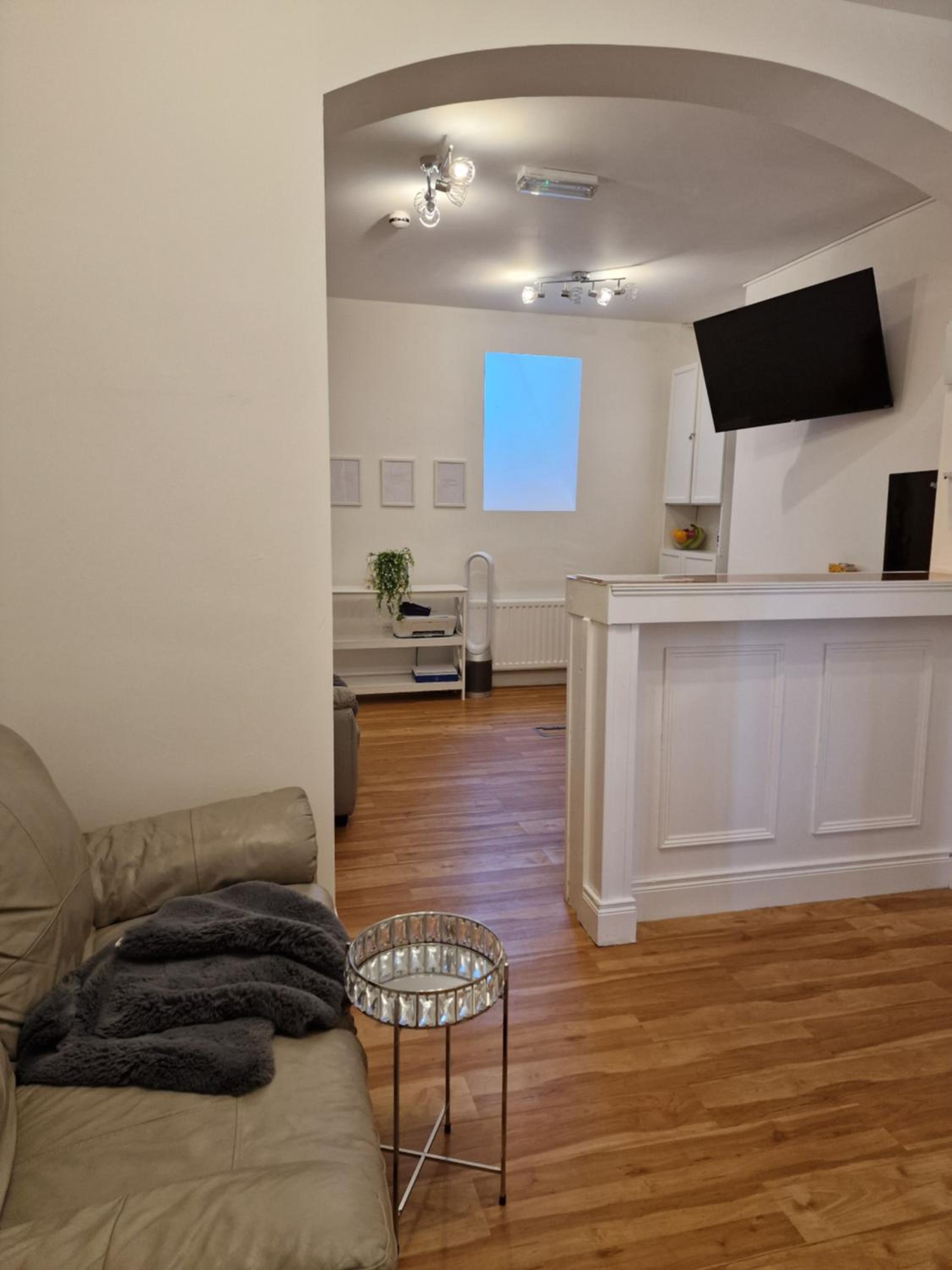 Aunty Katie's House, NI Tourist Board Certified & located on the main Oldpark Road to Belfast, with Free Continental Breakfast & Free Ultra Fast SKY internet, free SKY Sports & free SKY Cinema, Self-check in after 10pm GMT Images