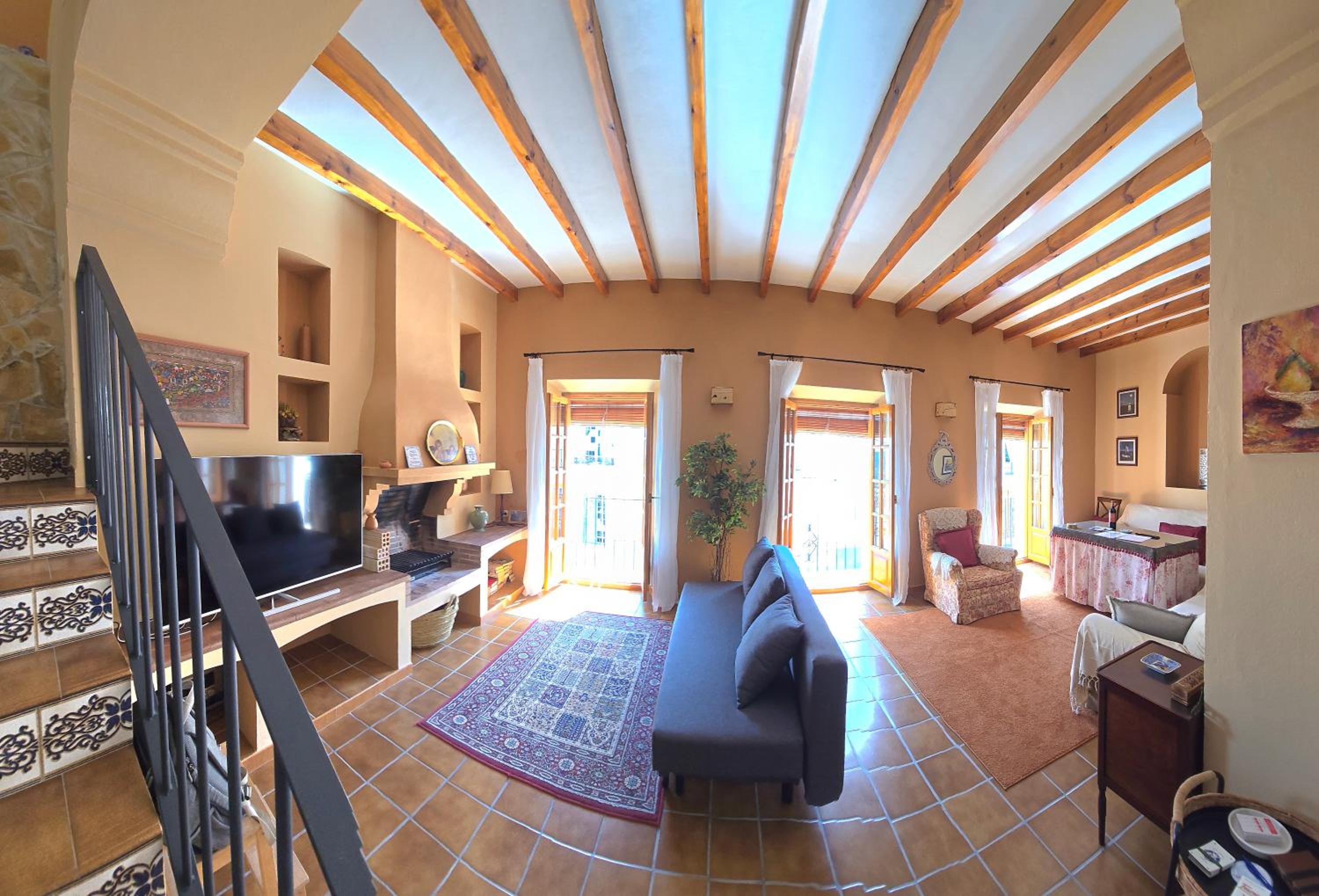 Charming Villa in Carratraca, Malaga - 4 Bedrooms, Sleeps up to 8 Guest Images