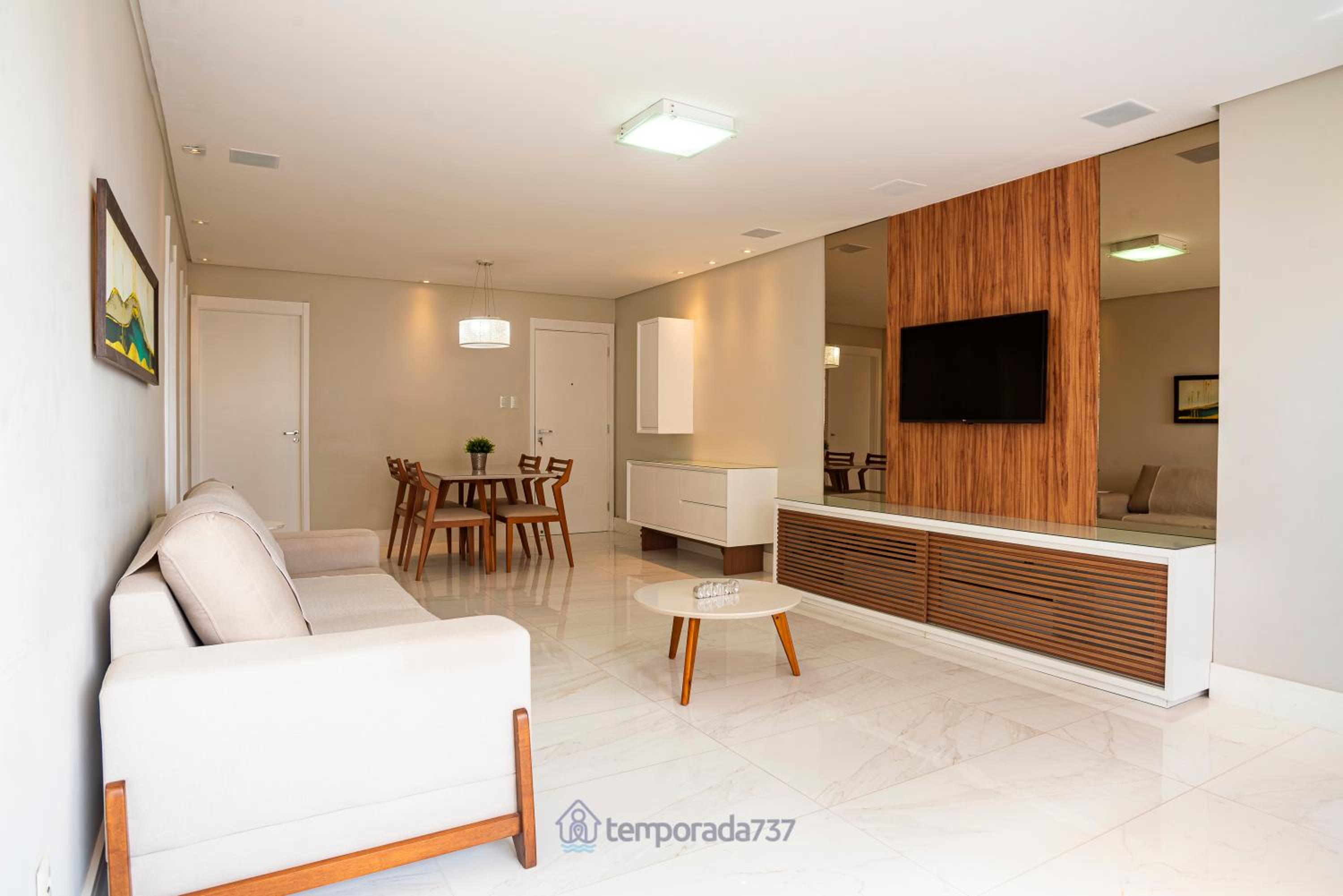 Elegante Apartamento com Vista Mar em Atalaia Images
