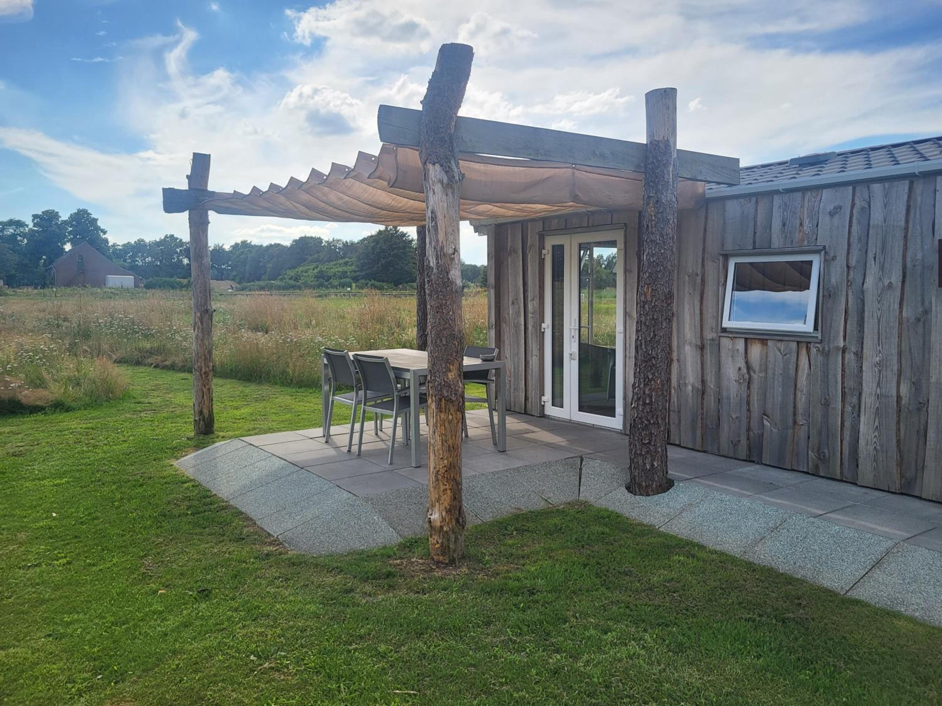 Hoeve Twente - Oeverzwaluw Images