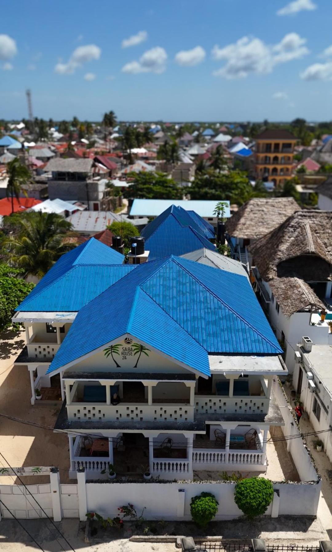 Saba House 24