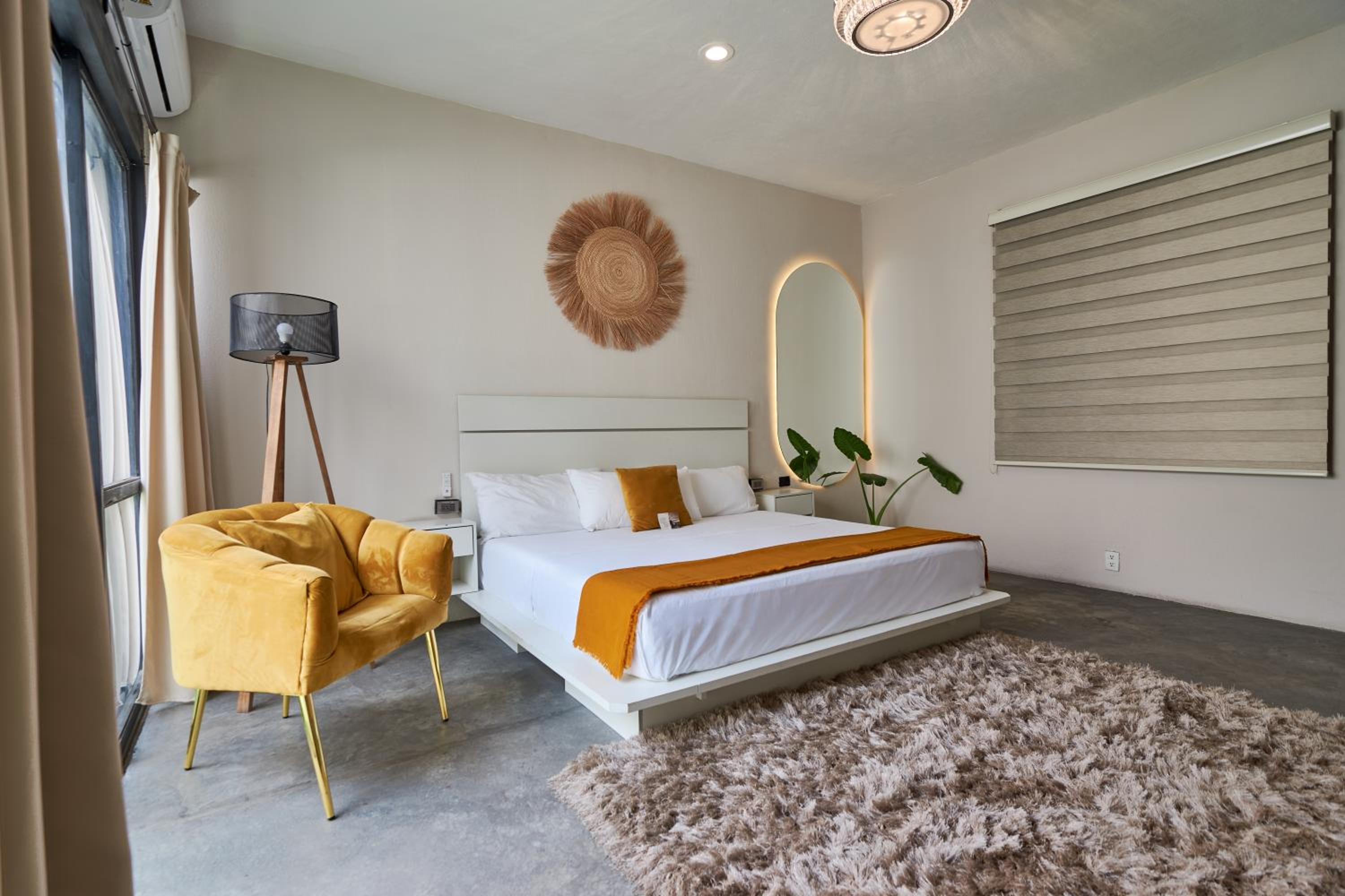 Aura Hotel B&B
