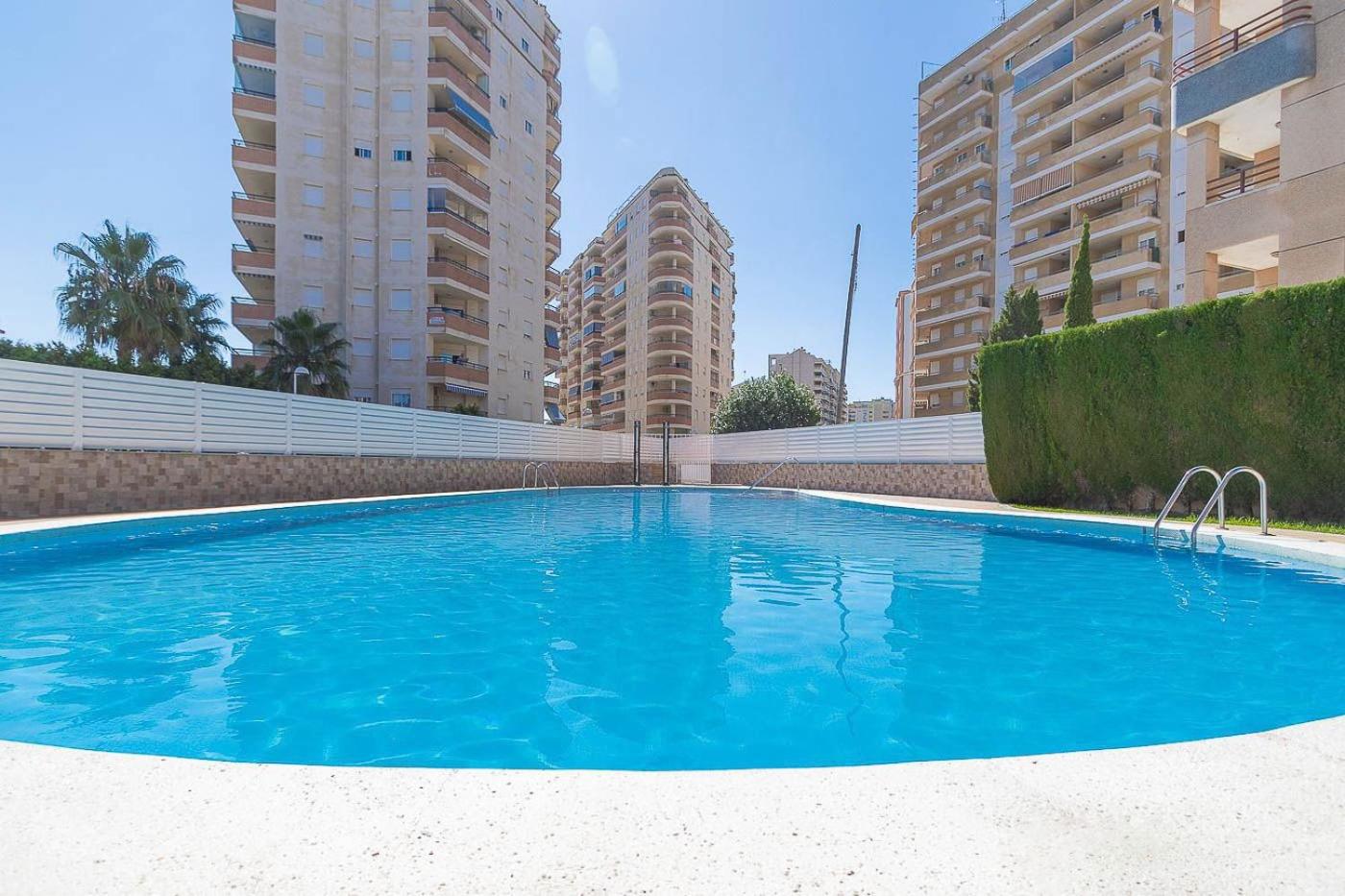 Apt a 5 min de la Playa con Piscina y Wifi Images