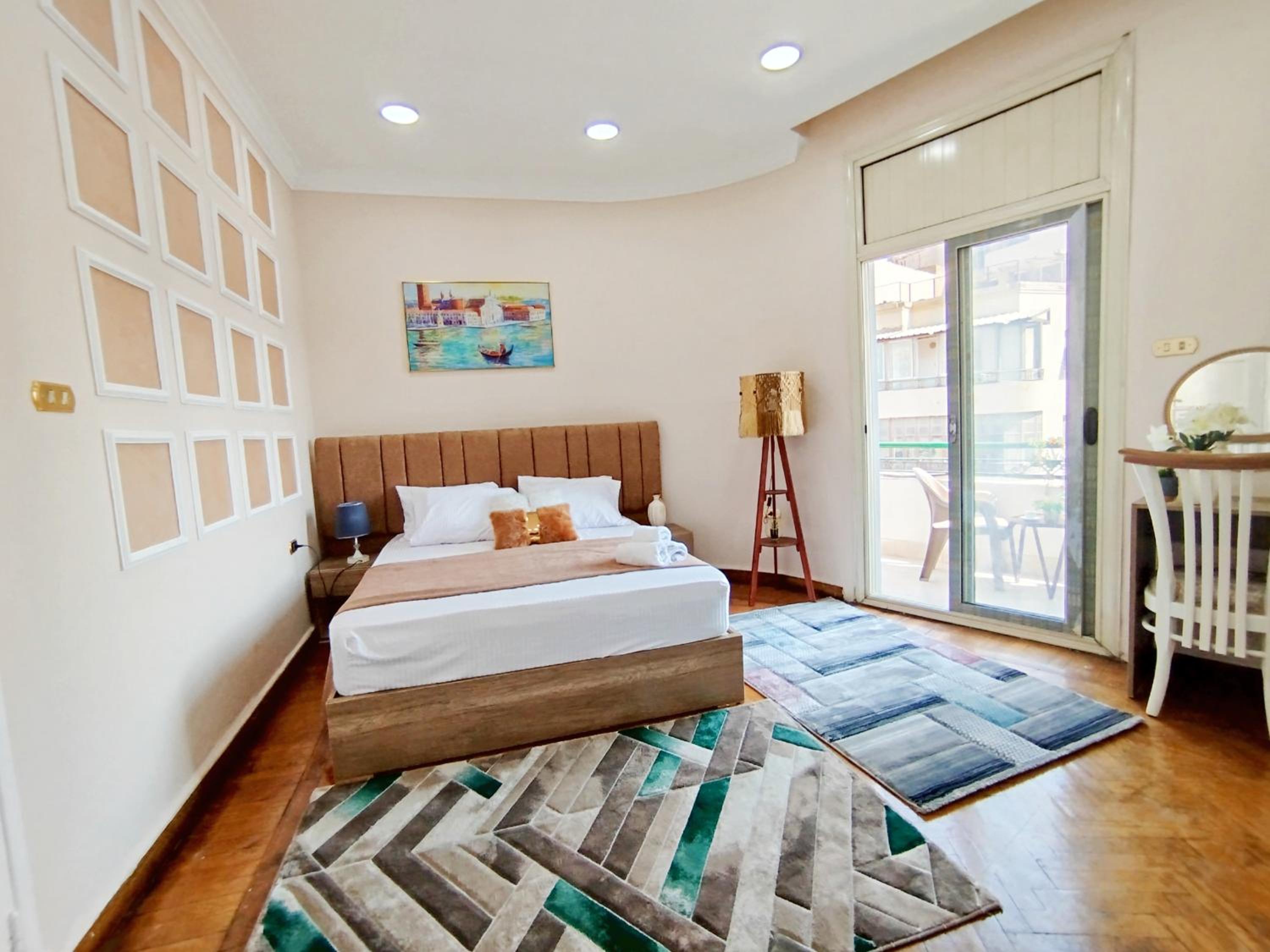 Sun Homes Tahrir square Cairo Images