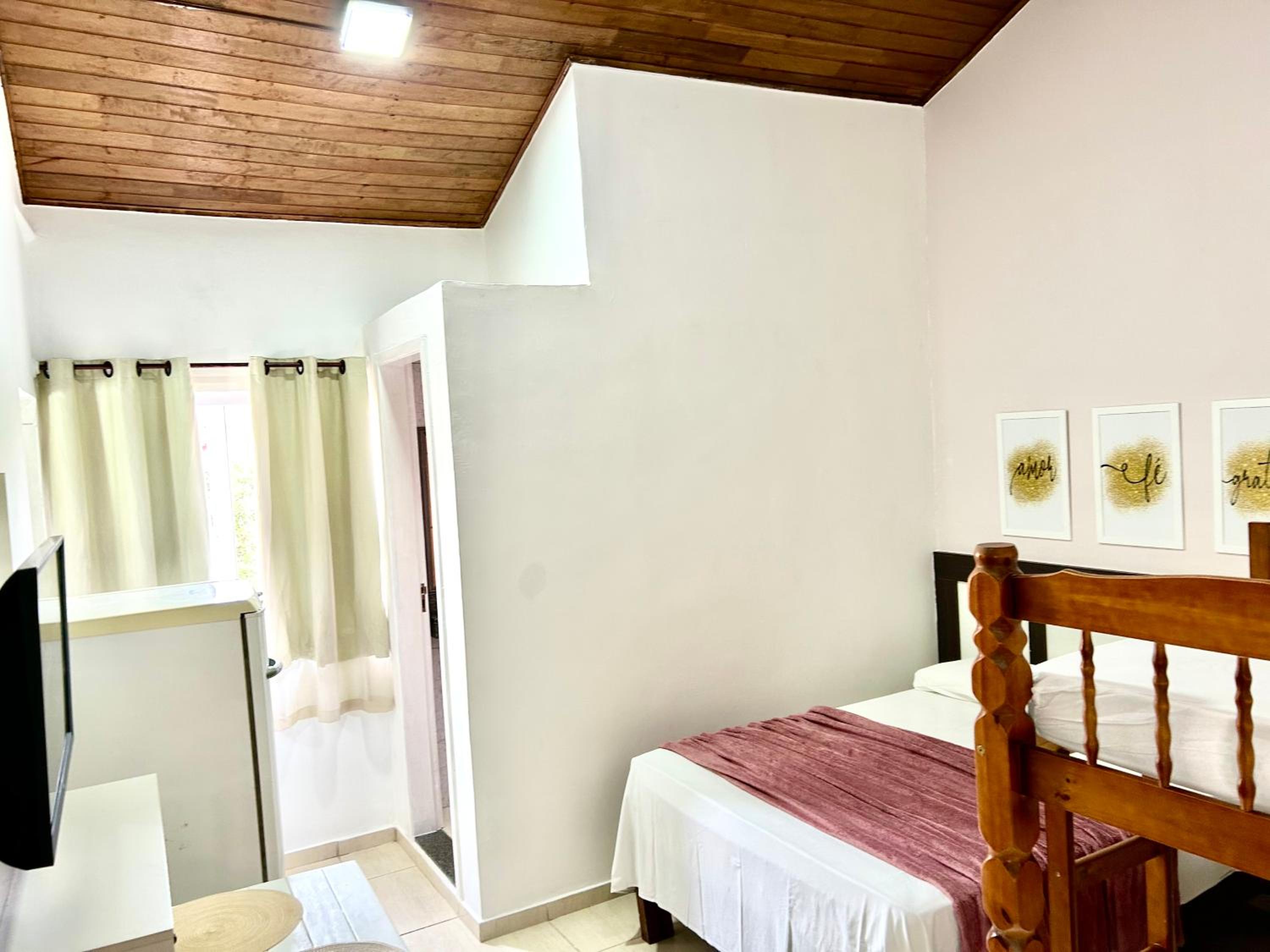 Loft Apês do Peró 06 - mini- cozinha - centro - até 4 Pessoas Images
