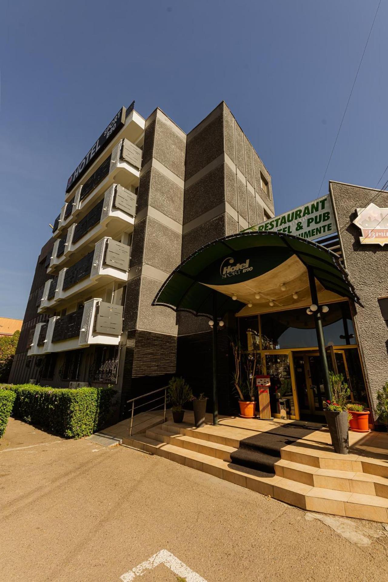 Hotel Sport B90 Images