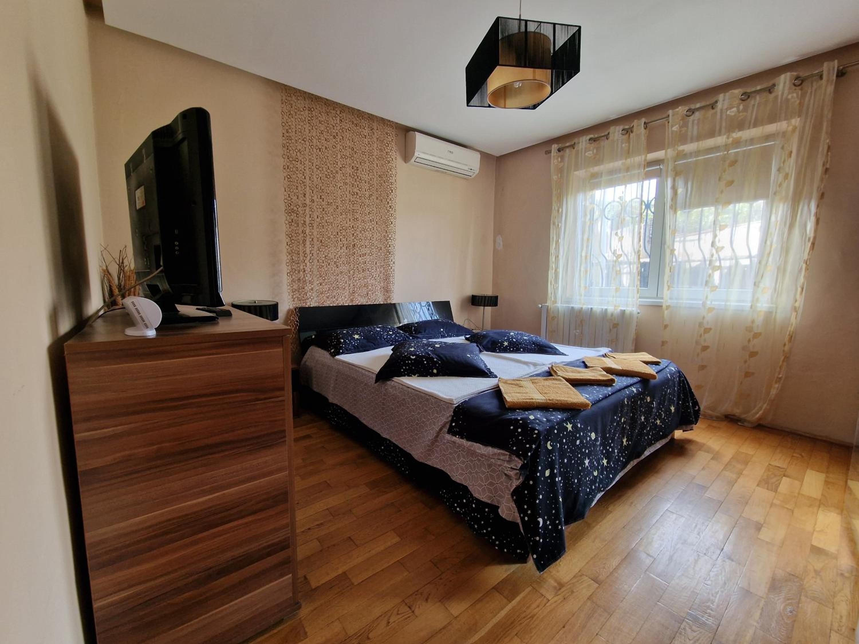 Apartment Central Images