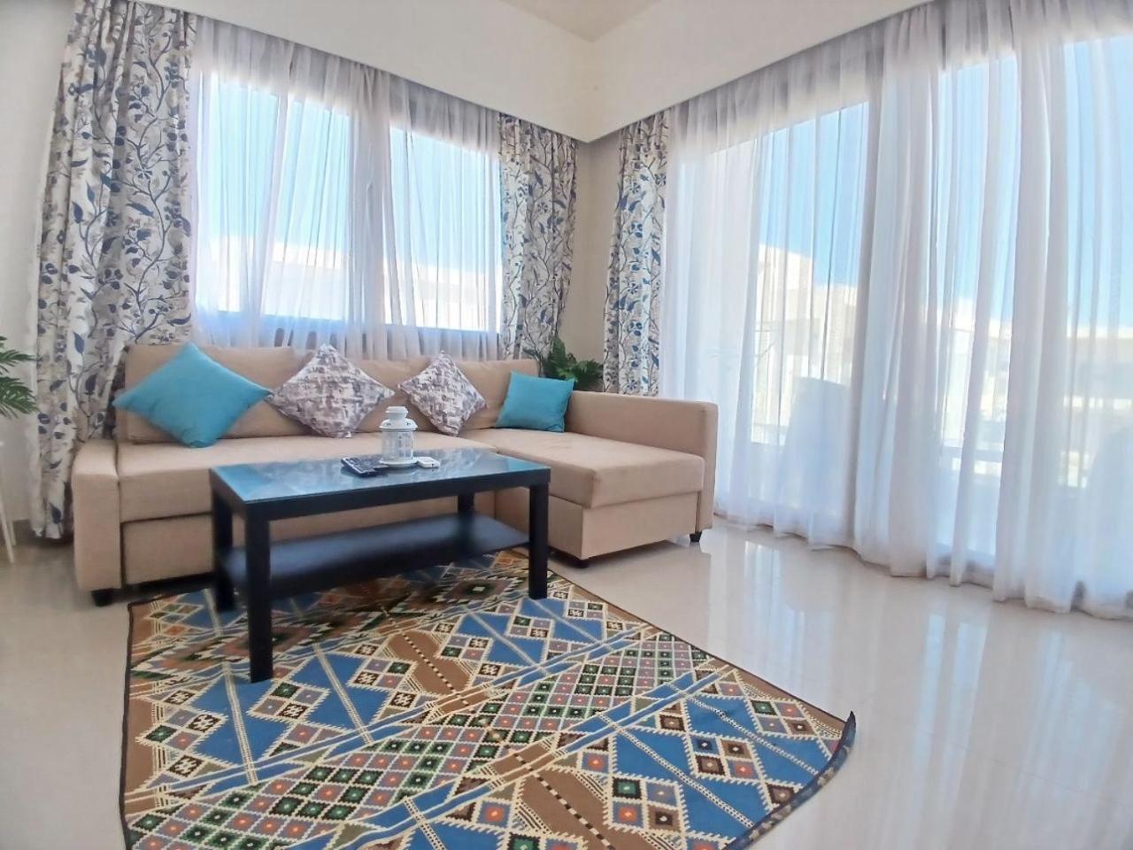 Elgouna g-cribs Images