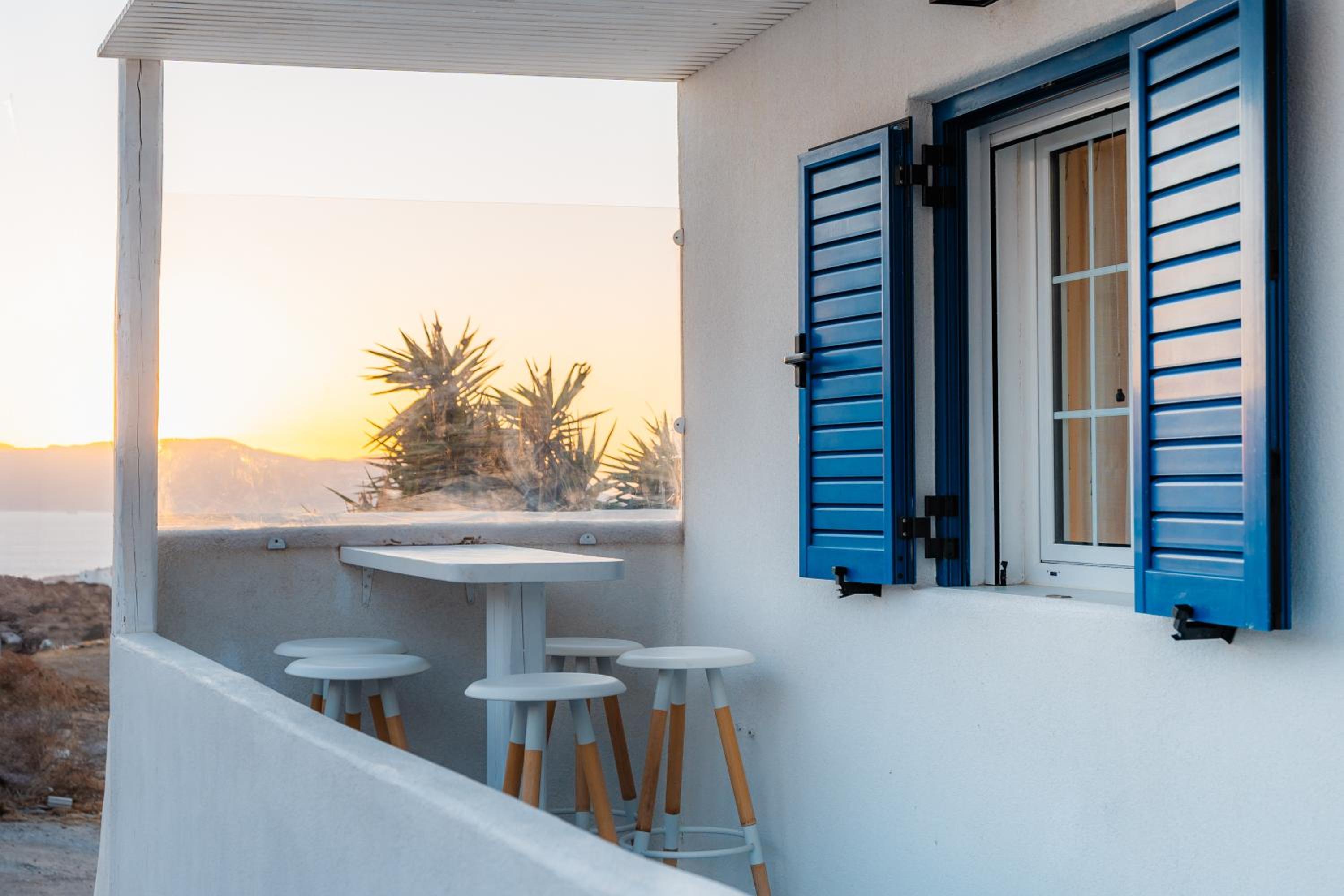 Cycladic home Aretinni