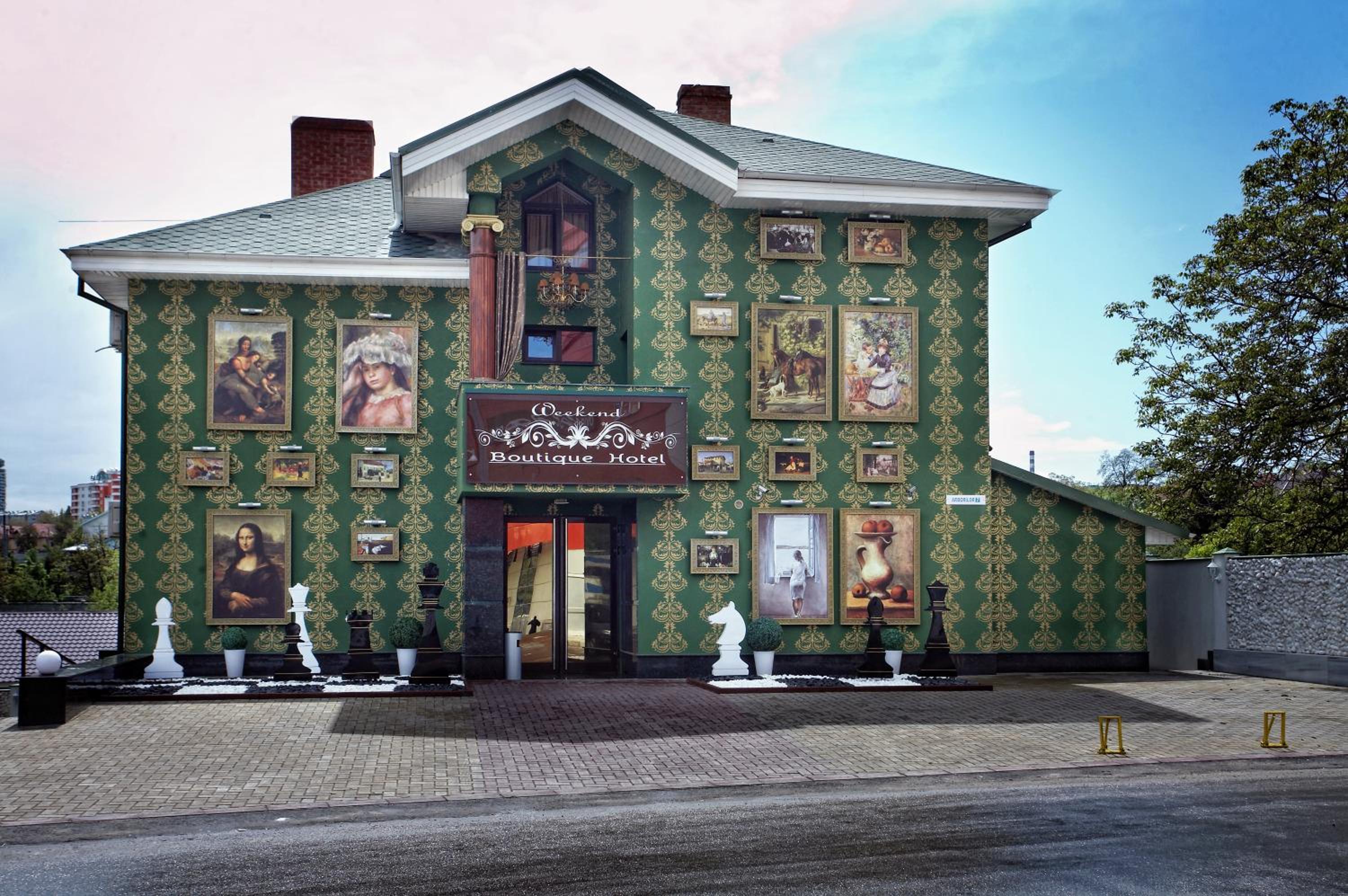 Weekend Boutique Hotel