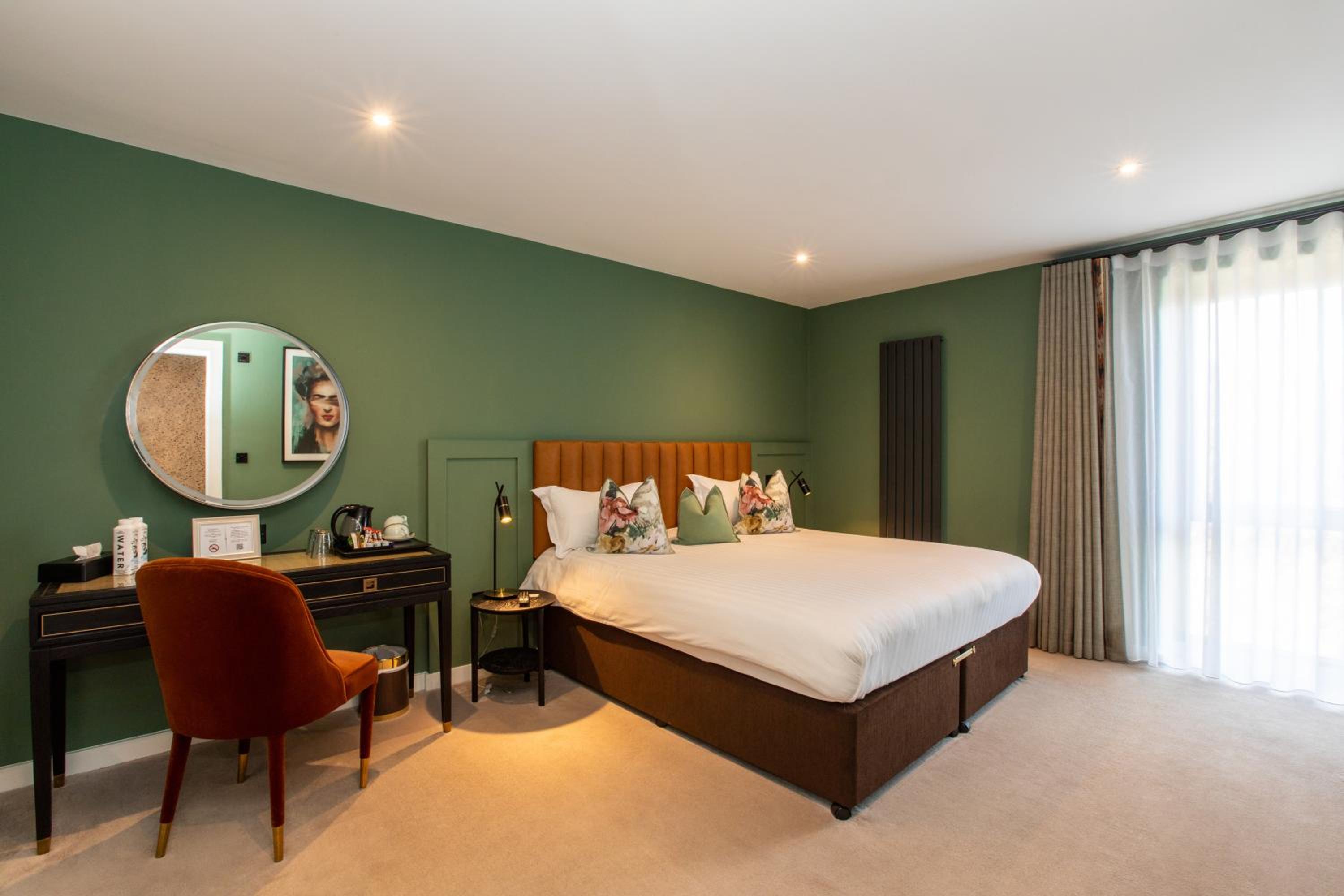 Silken Thomas Accommodation