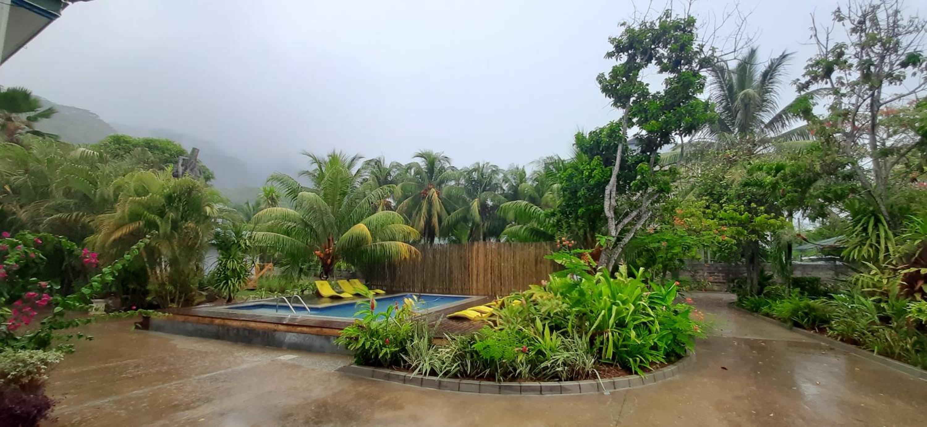 Castaway Lodge
