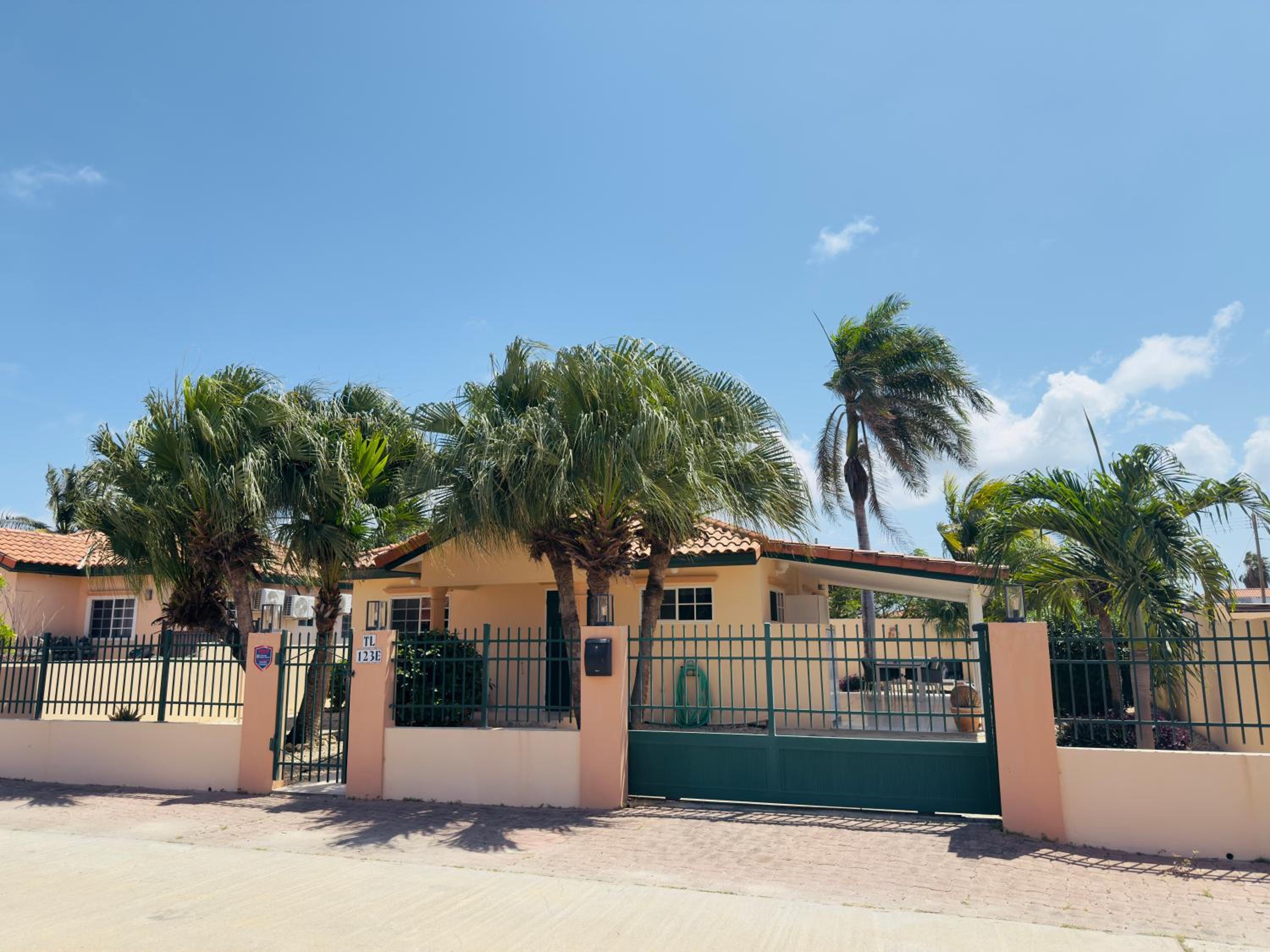 Arubahome
