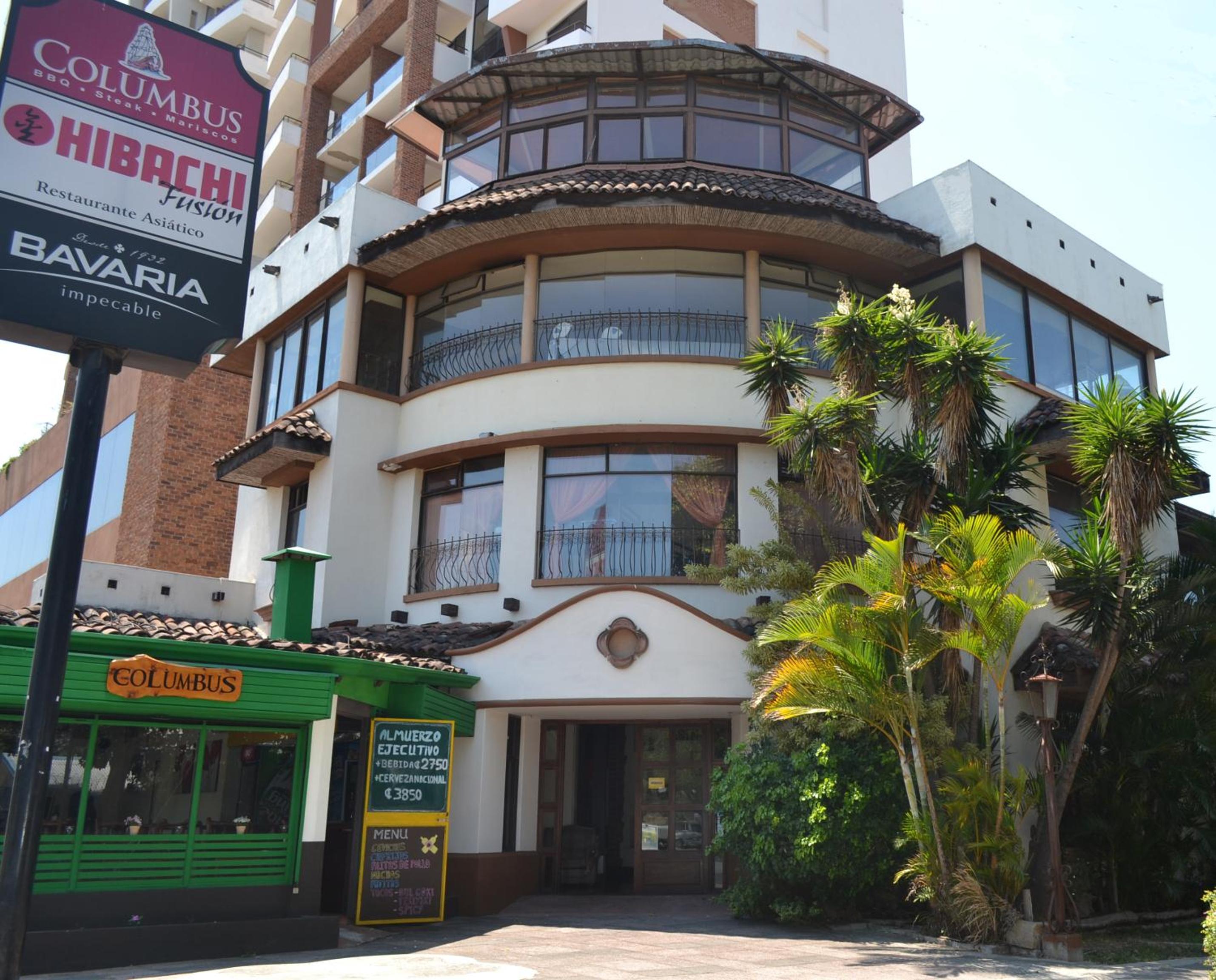 Hotel Columbus Images