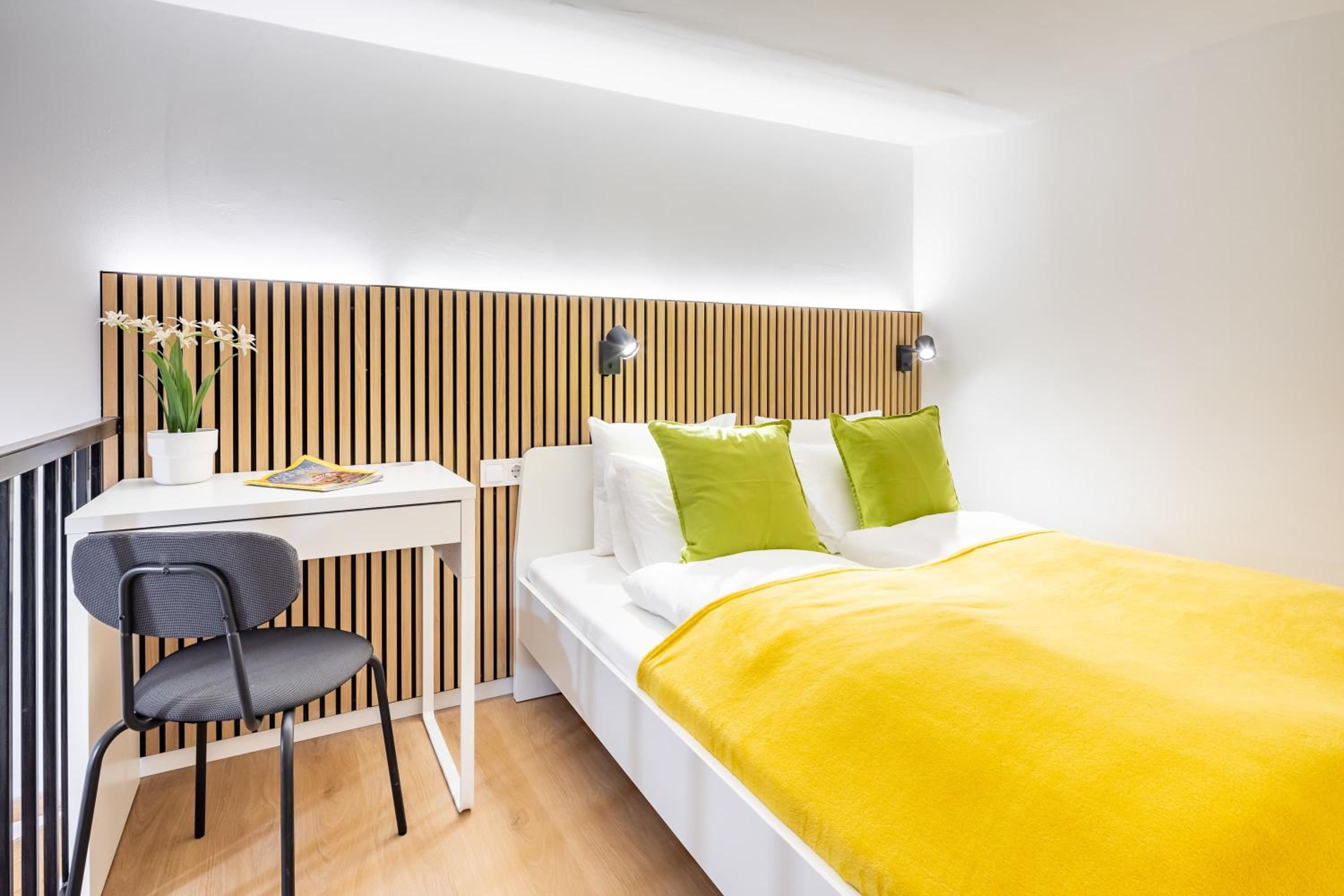 Very Central - Young - Modern